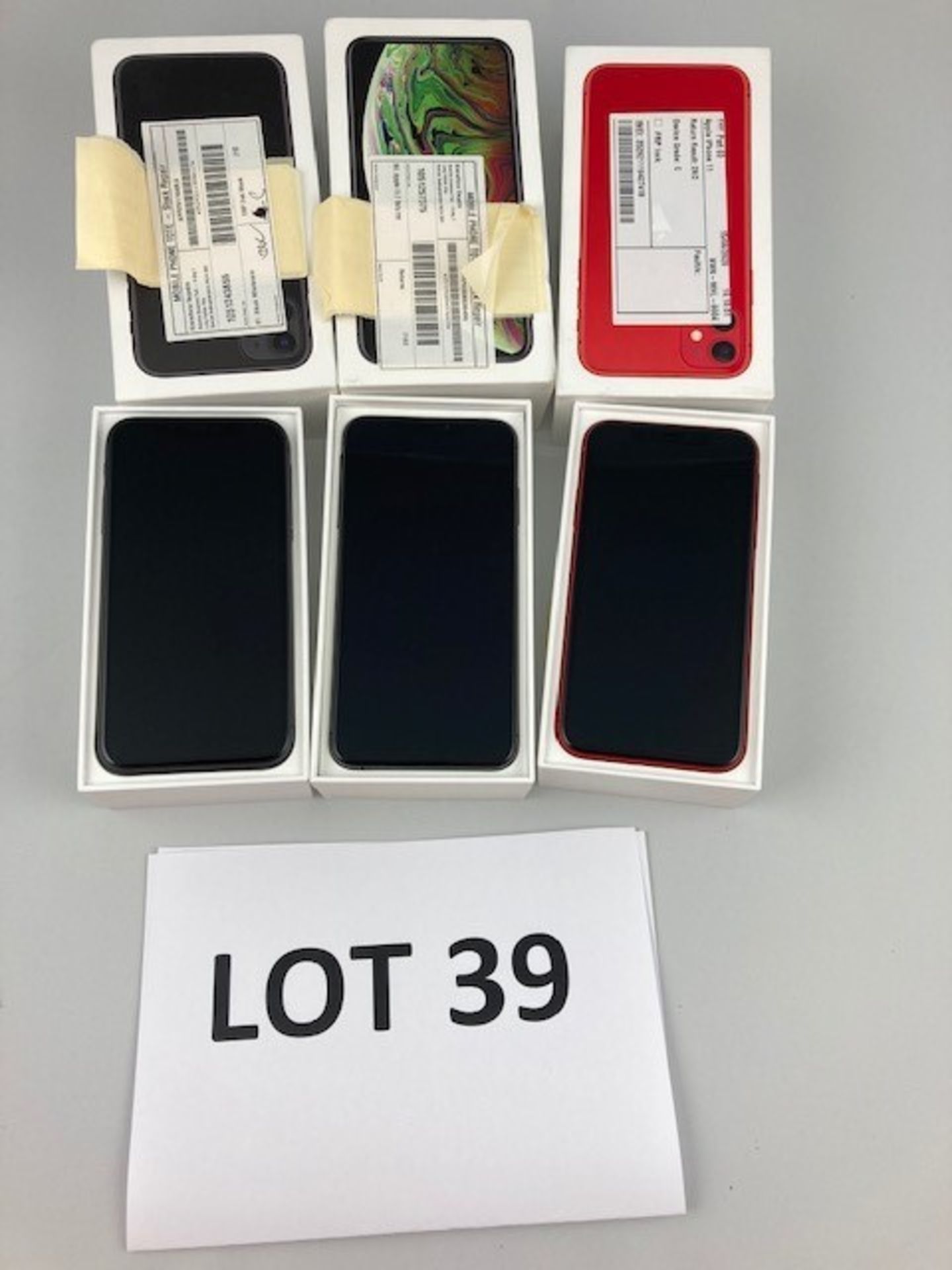 Box of 3 Apple Iphones. Latest selling price £ *2,287