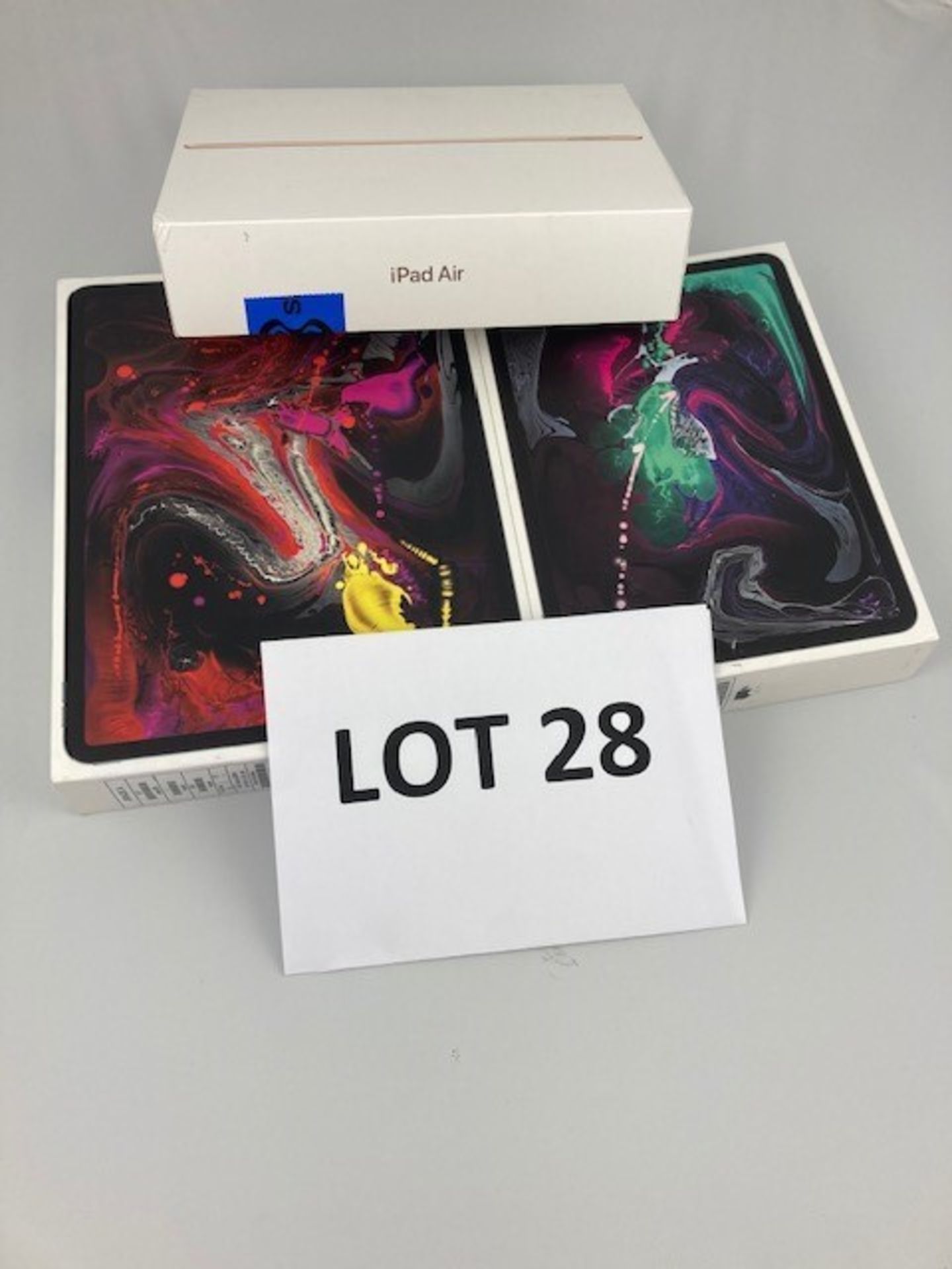 Box of 3 APPLE IPADS. Total Latest selling price £2,179* - Image 3 of 3