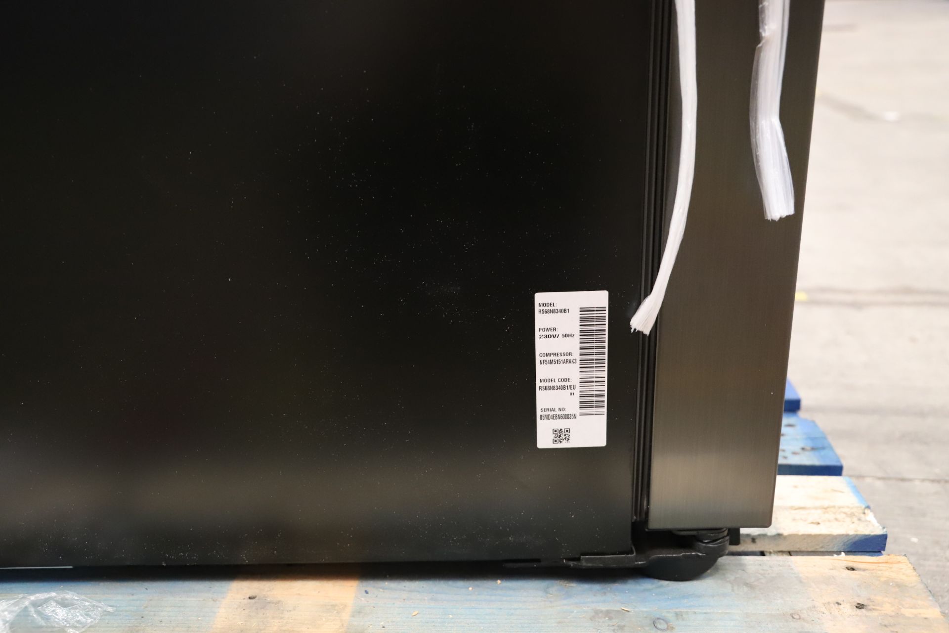 Pallet of 1 Samsung Water & Ice Fridge freezer. Latest selling price £1,799.99 - Image 10 of 10