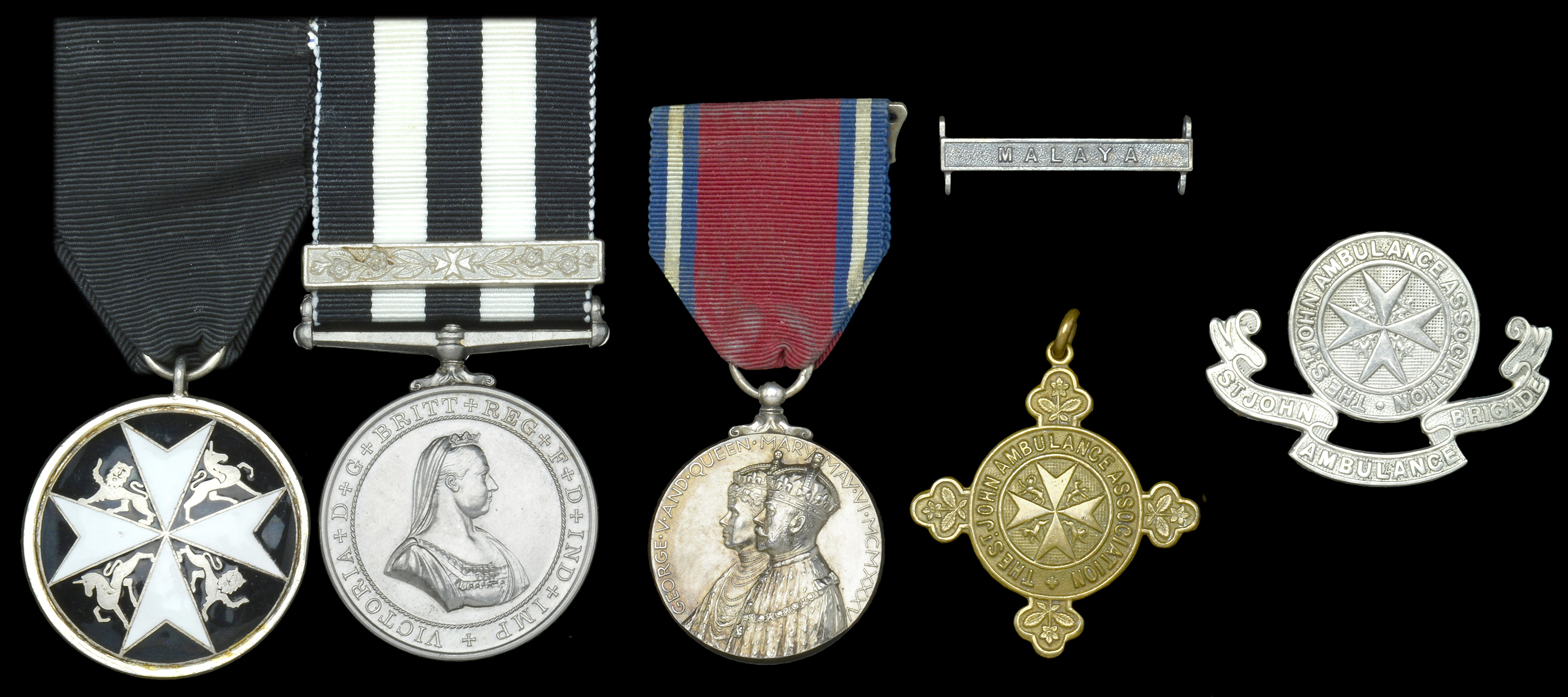 Groups and Single Decorations for Gallantry