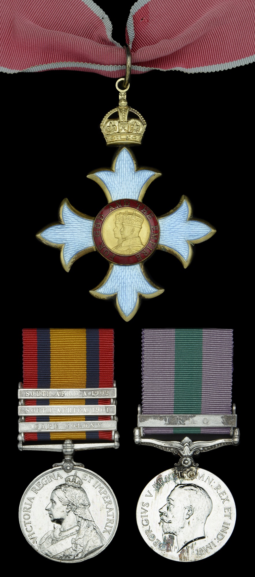 Groups and Single Decorations for Gallantry