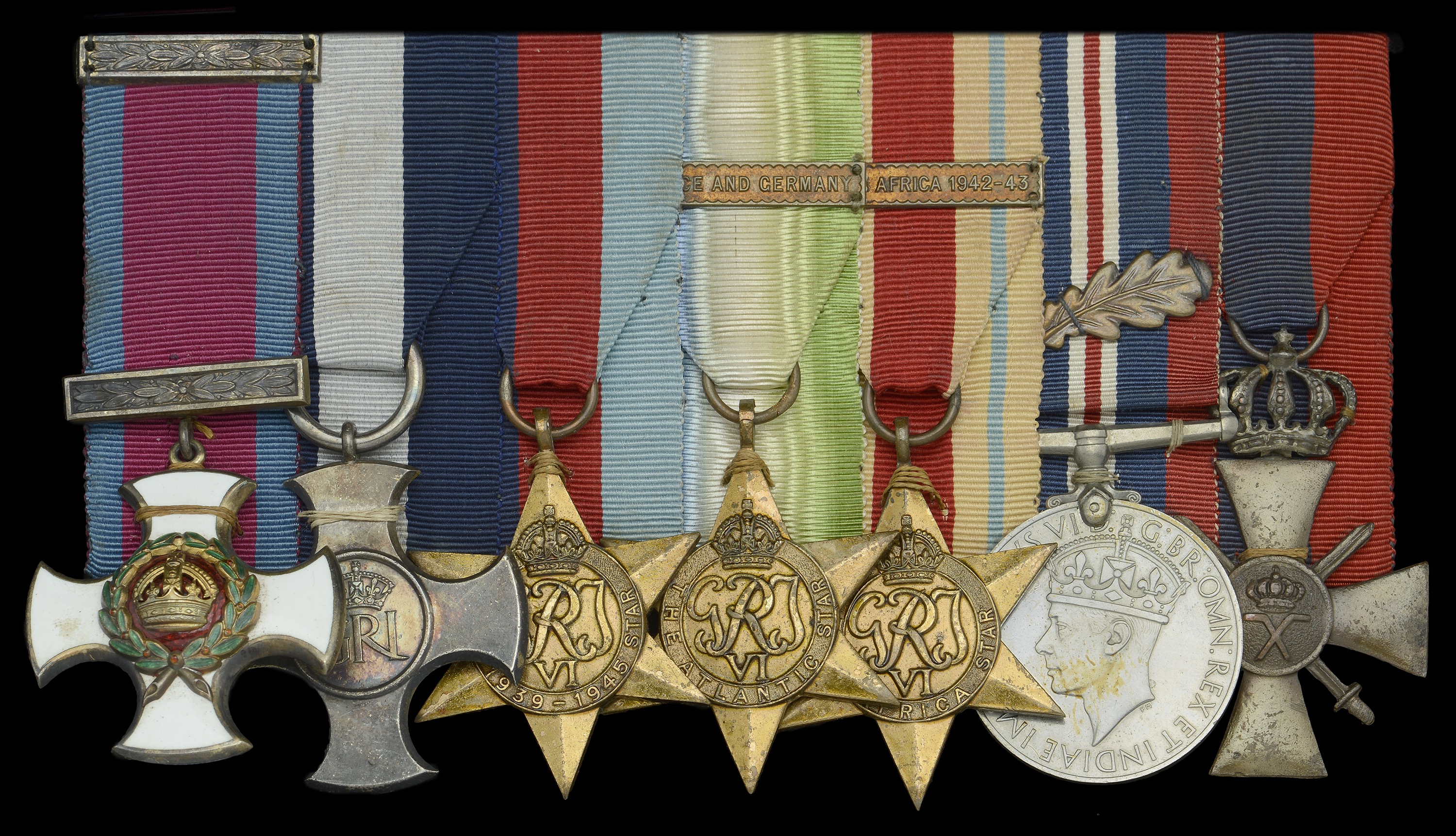 Groups and Single Decorations for Gallantry