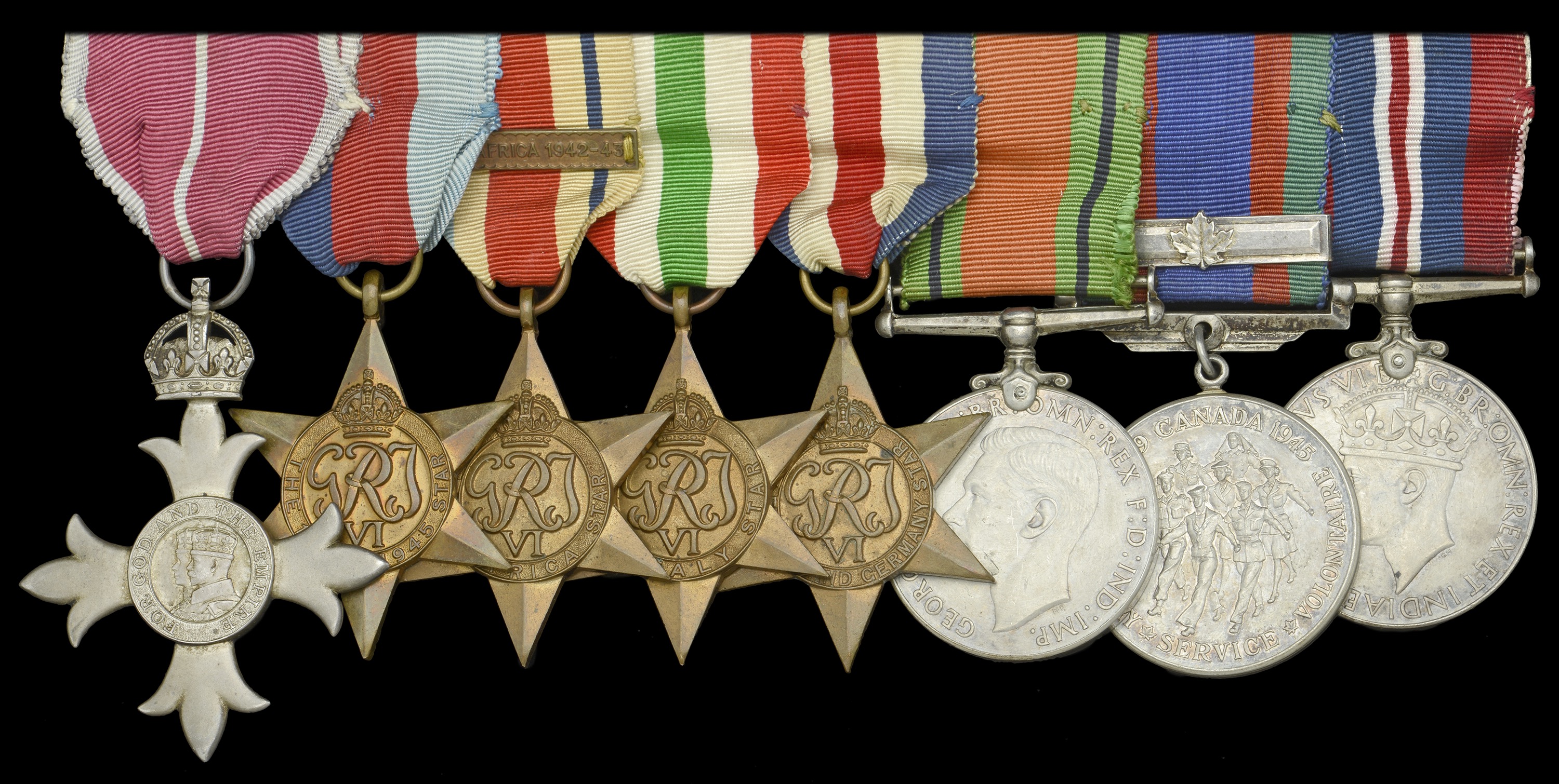 Groups and Single Decorations for Gallantry