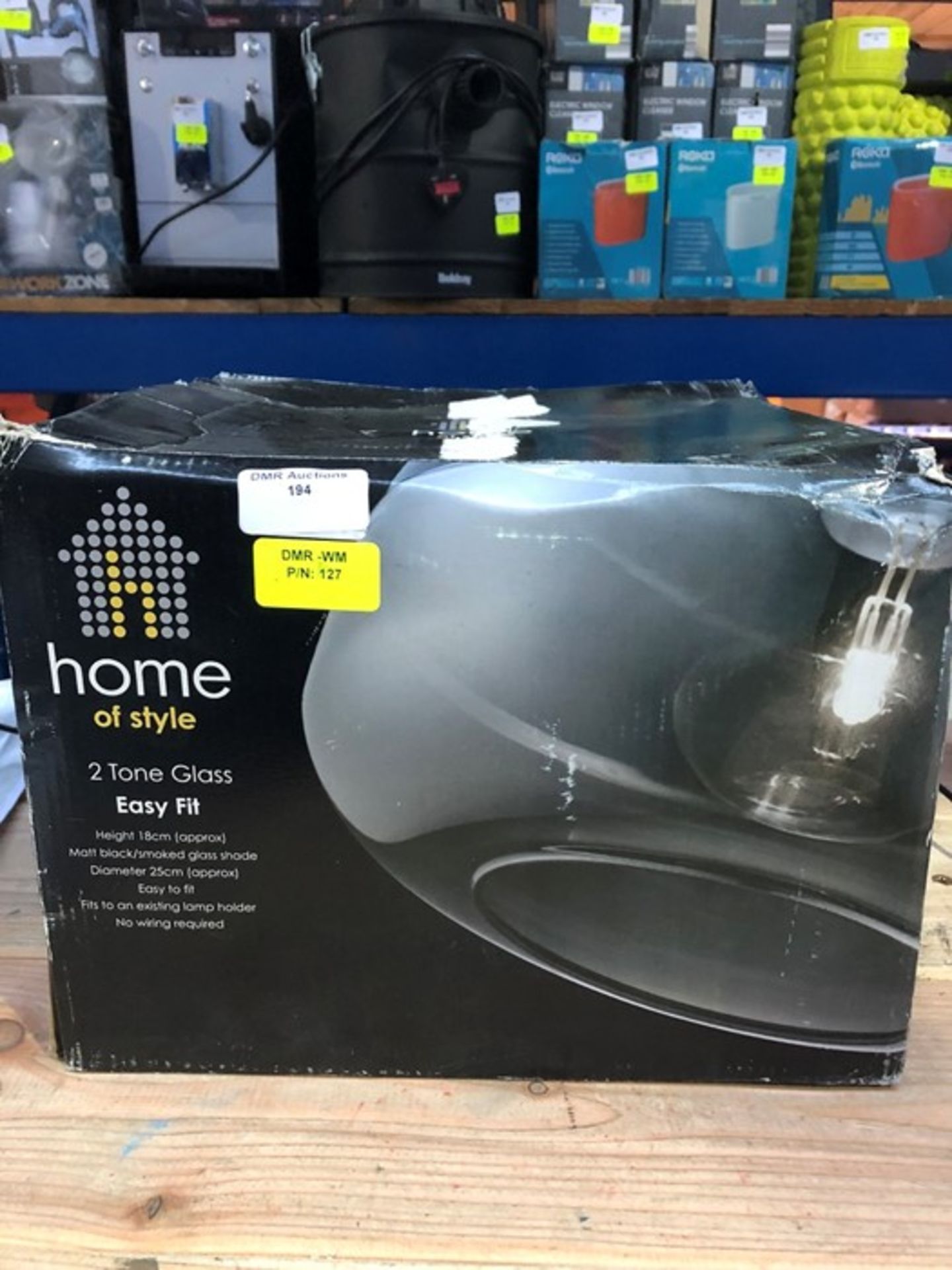 1 BOXED HOME OF STYLE TWO TONE GLASS LIGHT SHADE / RRP £19.99 (PUBLIC VIEWING AVAILABLE)