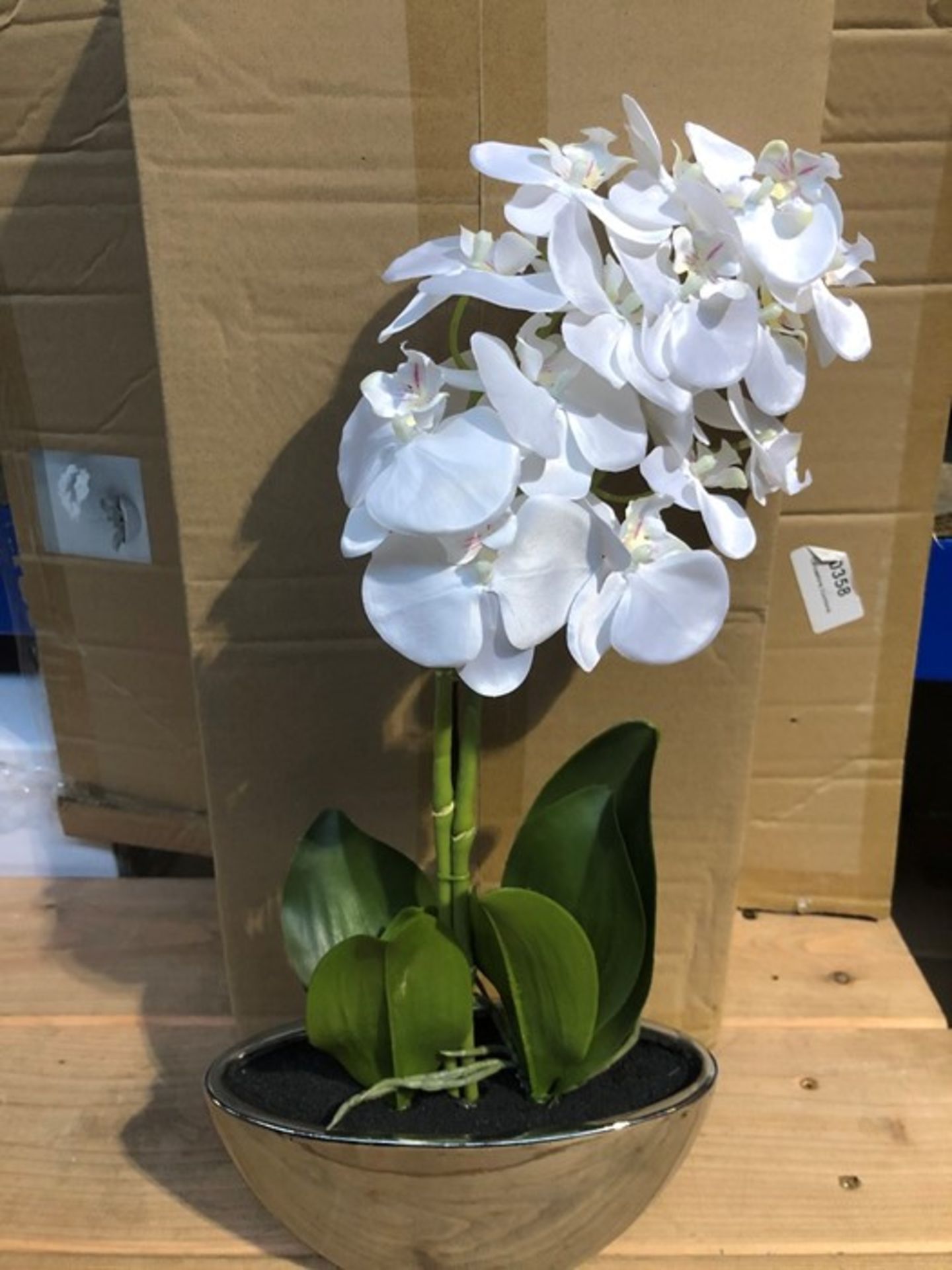 1 BOXED LARGE ORCHID ARTIFICIAL ARRANGEMENT IN MIRRORED POT GREY (PUBLIC VIEWING AVAILABLE)