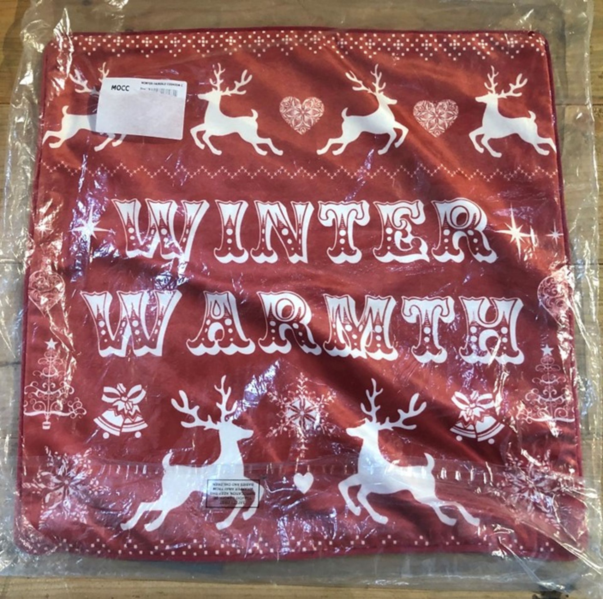 1 BAGGED WINTER FAIRISLE CUSHION COVER (PUBLIC VIEWING AVAILABLE)
