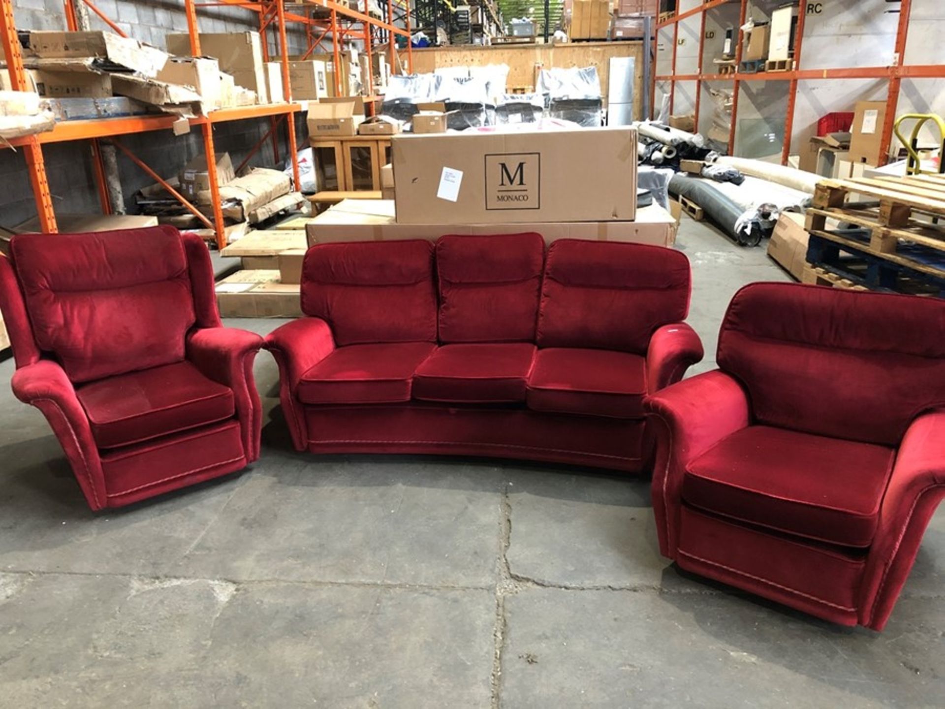 1 LOT TO CONTAIN SET OF 3 LIVING ROOM SEATING SET IN SCARLET / INCLUDES A 3-SEATER SOFA, 1