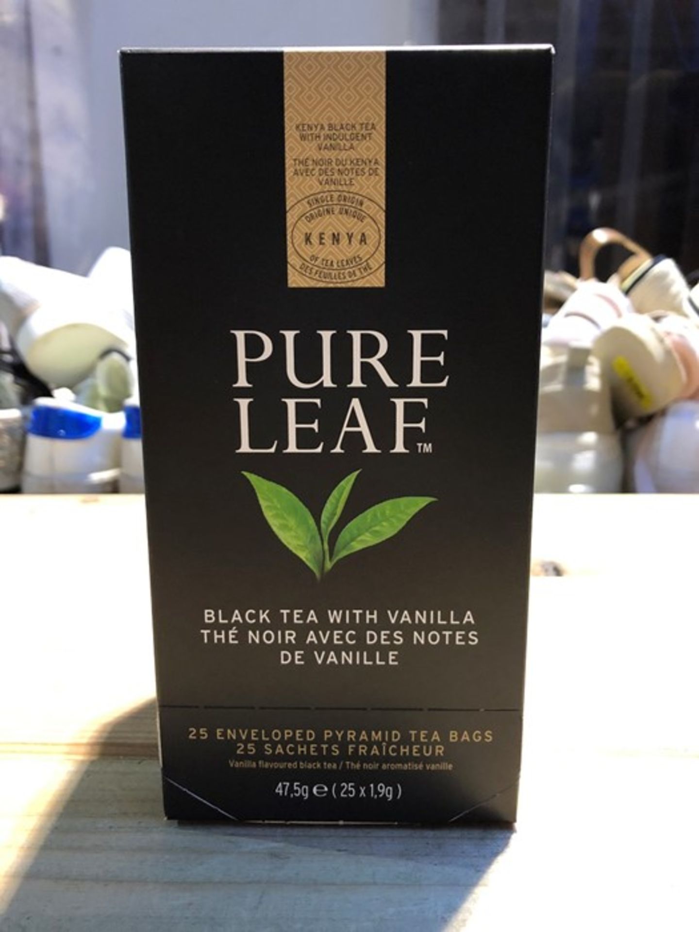 1 LOT TO CONTAIN 6 BOXES OF PURE LEAF BLACK TEA WITH VANILLA / BEST BEFORE: 01/2020 (PUBLIC