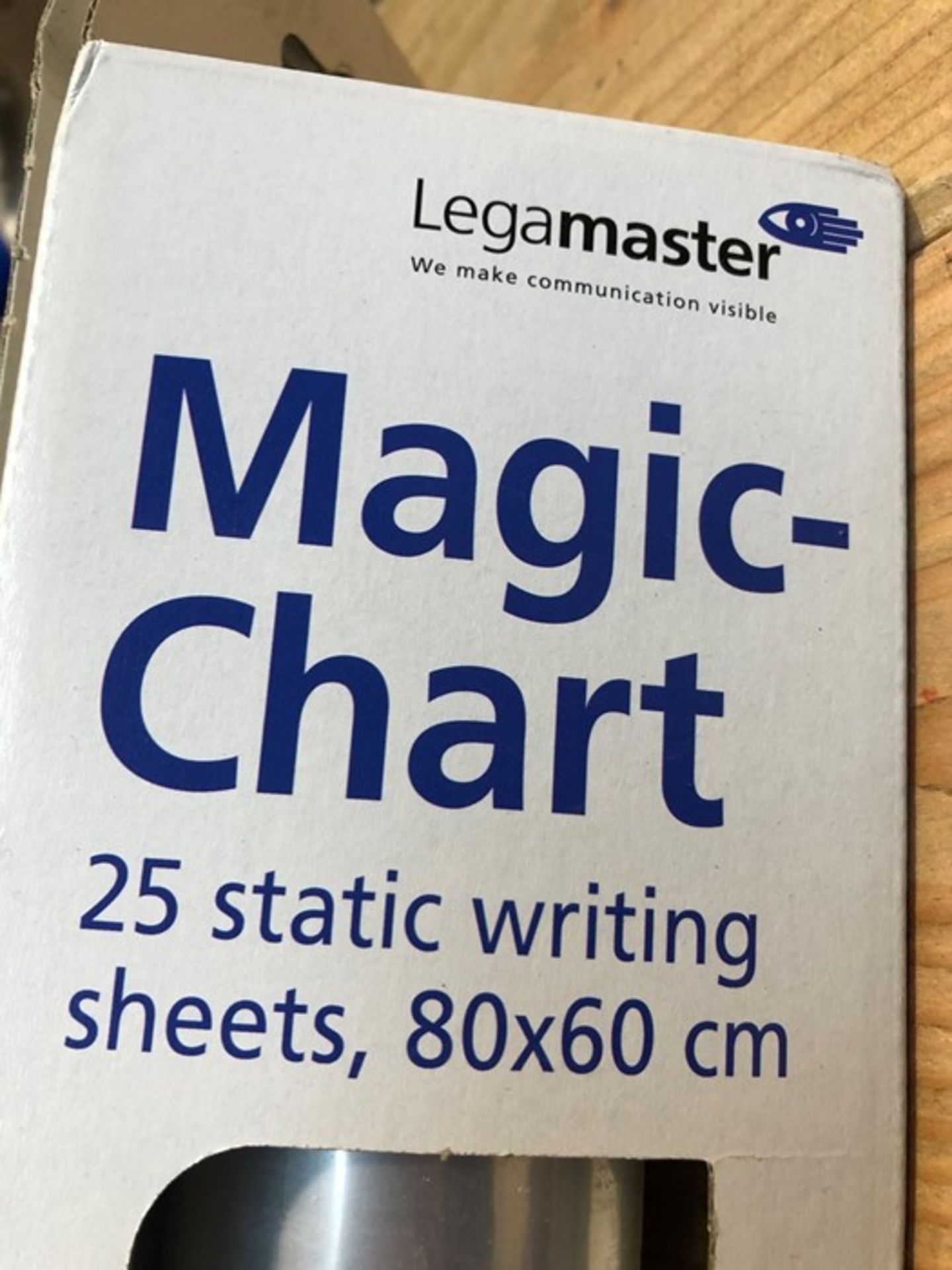 1 BOXED SET OF LEGAMASTER MAGIC-CHART STATIC WRITING SHEETS - 80 X 60CM (PUBLIC VIEWING AVAILABLE)