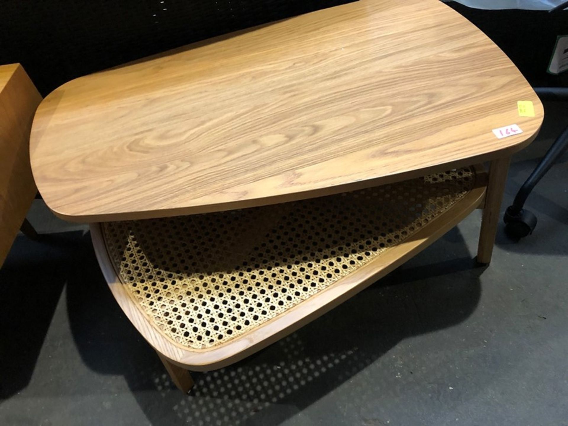 1 BESPOKE DESIGNER IRREGULAR COFFEE TABLE (PUBLIC VIEWING AVAILABLE)