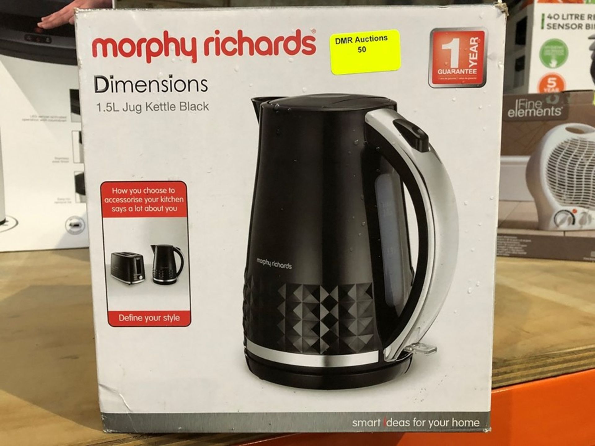 1 LOT TO CONTAIN MORPHY RICHARDS DIMENSIONS 1.5L JUG KETTLE BLACK / RRP £29.99 (PUBLIC VIEWING