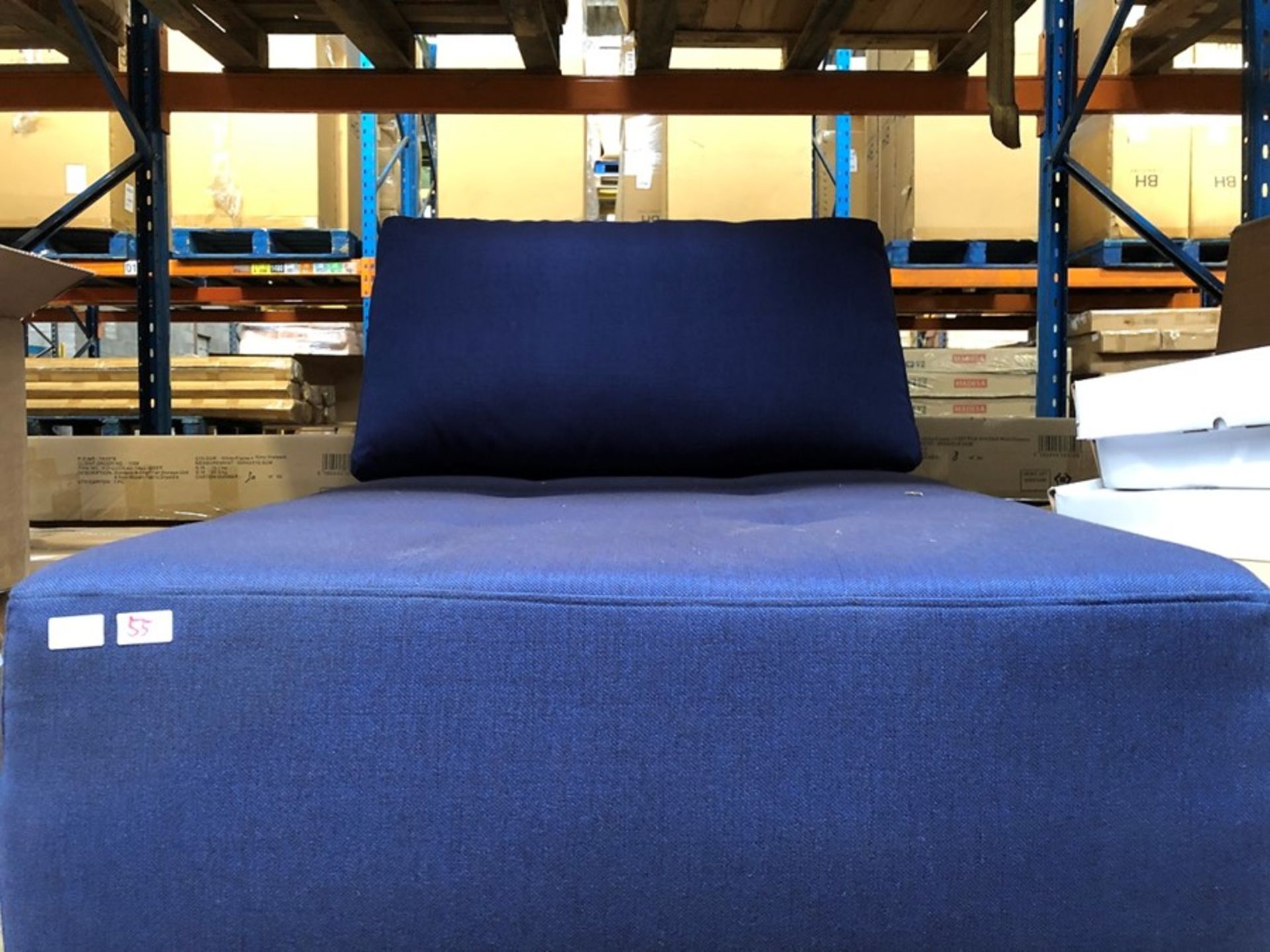 1 SINGLE SOFA IN NAVY BLUE (PUBLIC VIEWING AVAILABLE)