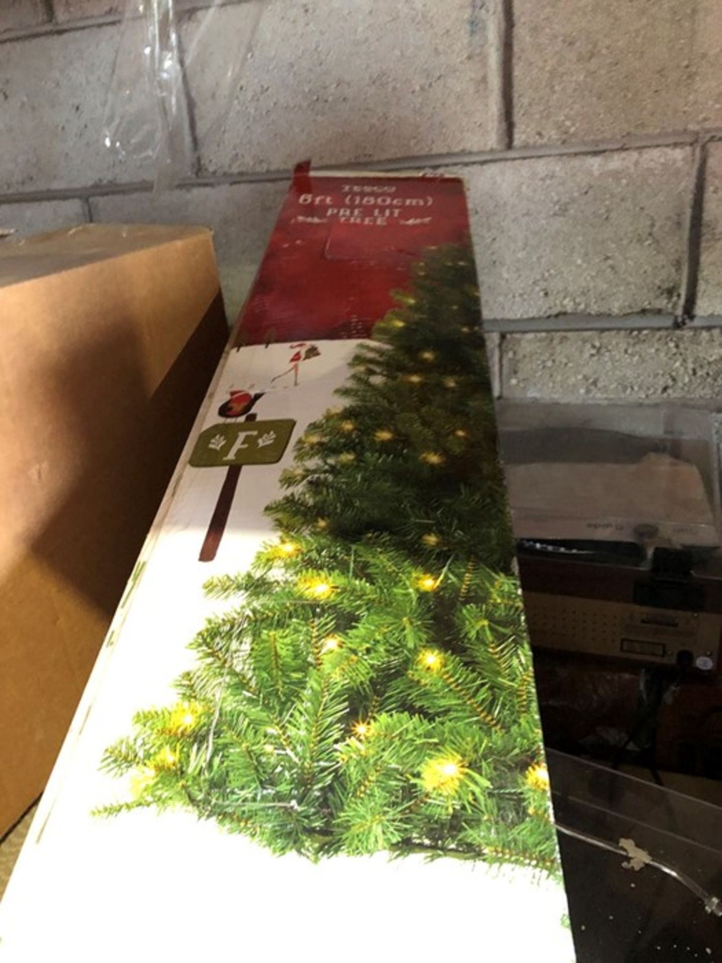 1 BOXED 6FT CHRISTMAS TREE (PUBLIC VIEWING AVAILABLE)