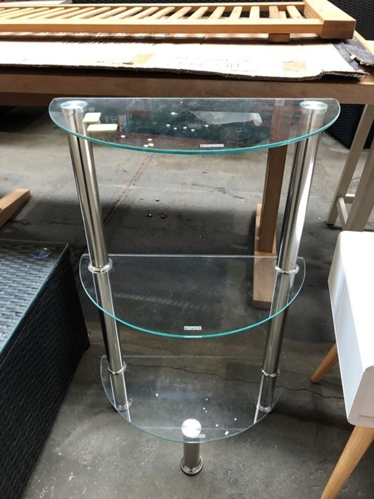 CLEAR GLASS DISPLAY SHELF UNIT (PUBLIC VIEWING AVAILABLE/RECOMMENDED)