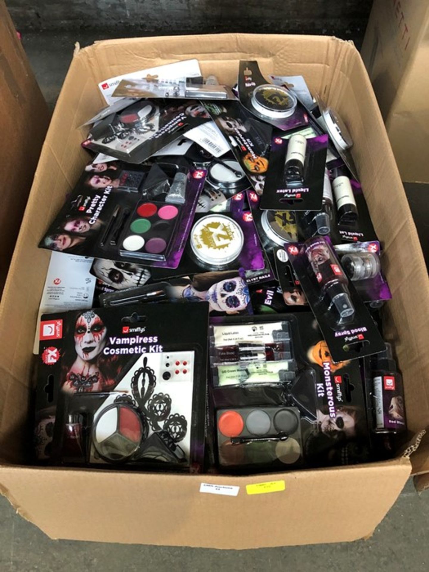 1 LARGE BOX OF SMITHY'S HALLOWEEN MAKEUP PUBLIC VIEWING AVAILABLE & HIGHLY RECOMMENDED - IMAGES