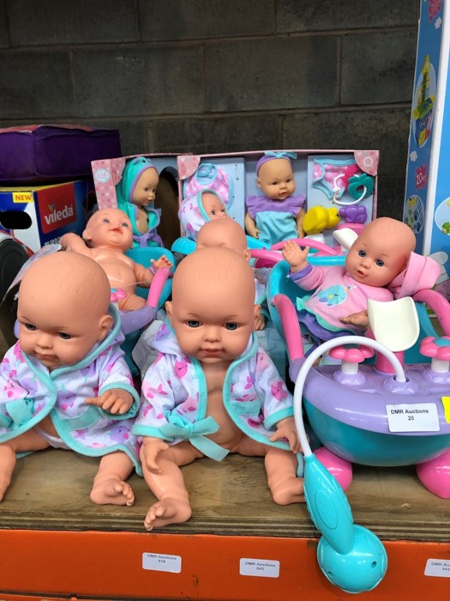 1 LOT TO CONTAIN AN ASSORTMENT OF BABY DOLLS PUBLIC VIEWING AVAILABLE & HIGHLY RECOMMENDED -