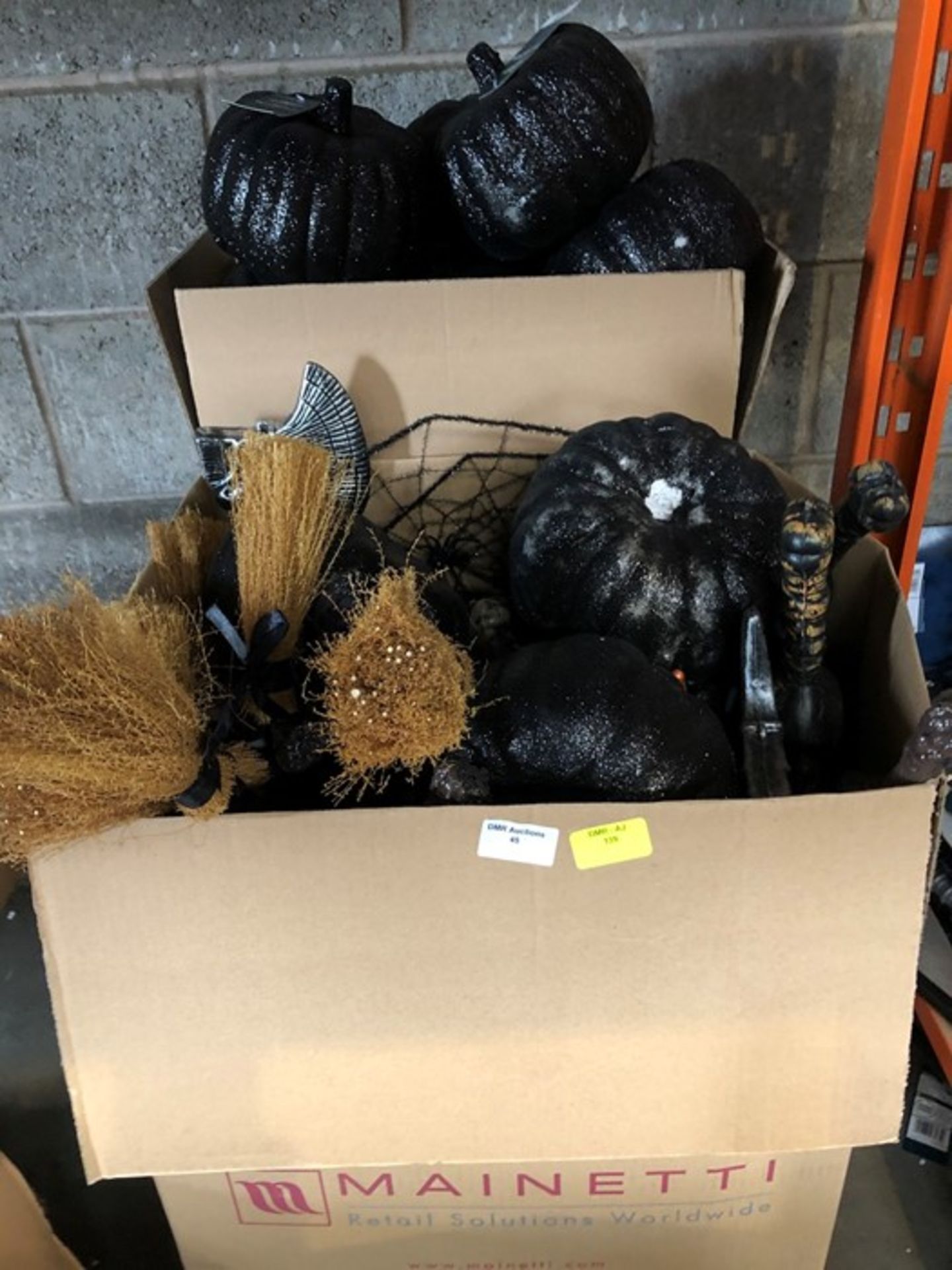 1 LOT TO CONTAIN 2 BOXES OF HALLOWEEN PUMPKINS AND WITCHES BROOMS PUBLIC VIEWING AVAILABLE &