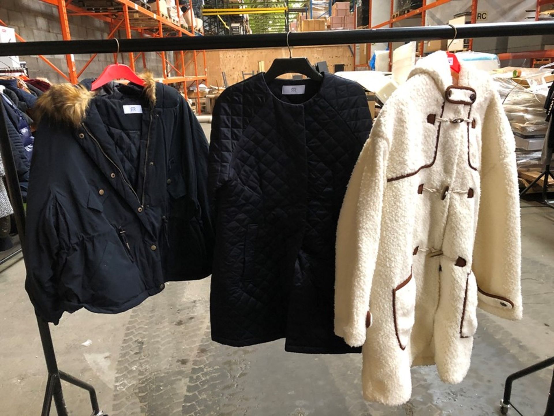 1 LOT TO CONTAIN 3 ITEMS OF DESIGNER COATS/JACKETS / UK SIZES FROM LEFT TO RIGHT: 18, 16, 22 (PUBLIC