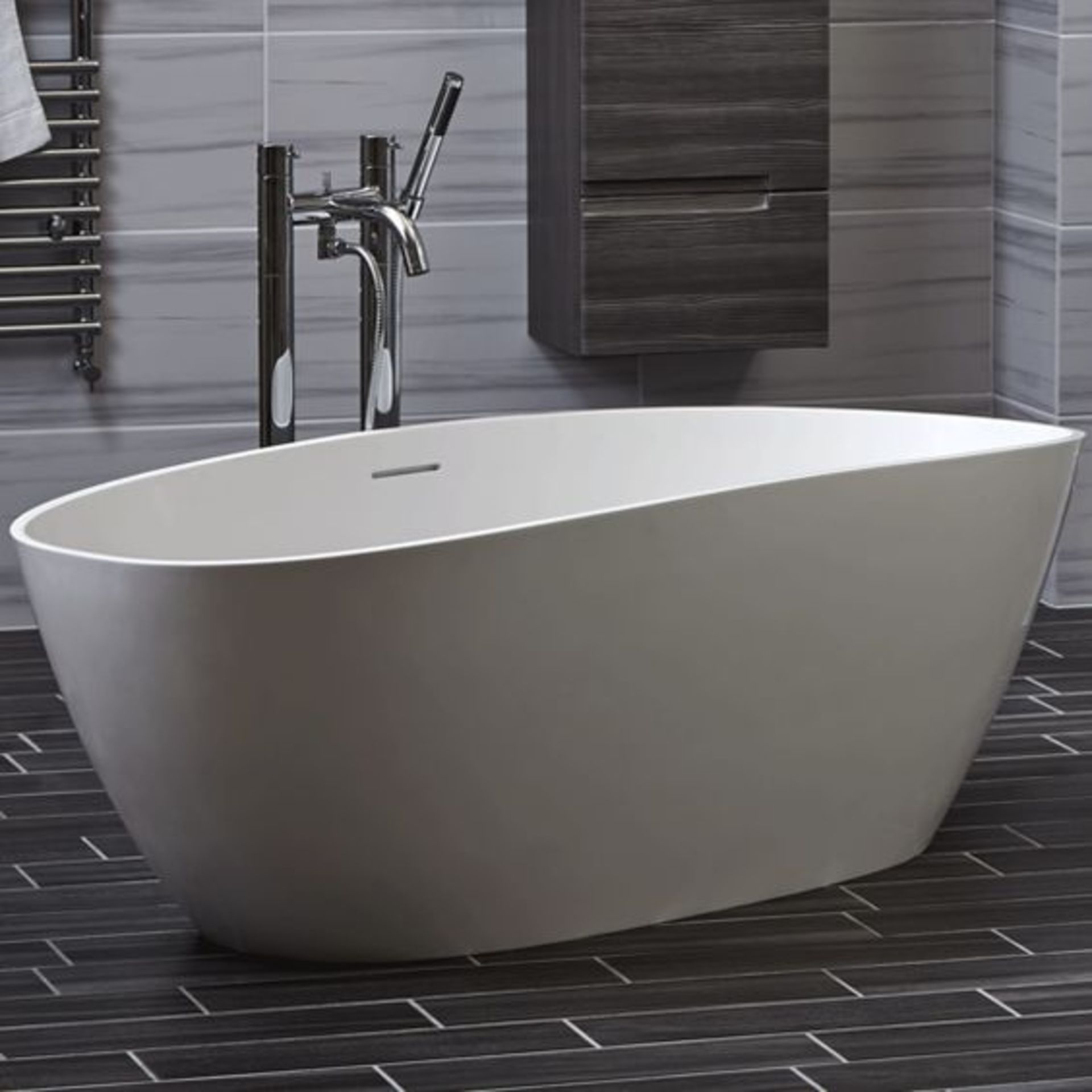 1670 X 690MM BAYOU SOLID STONE RESIN 'TOUCHSTONE' LUXURY FREESTANDING BATH WITH INTEGRATED OVERFLOW - Image 2 of 4