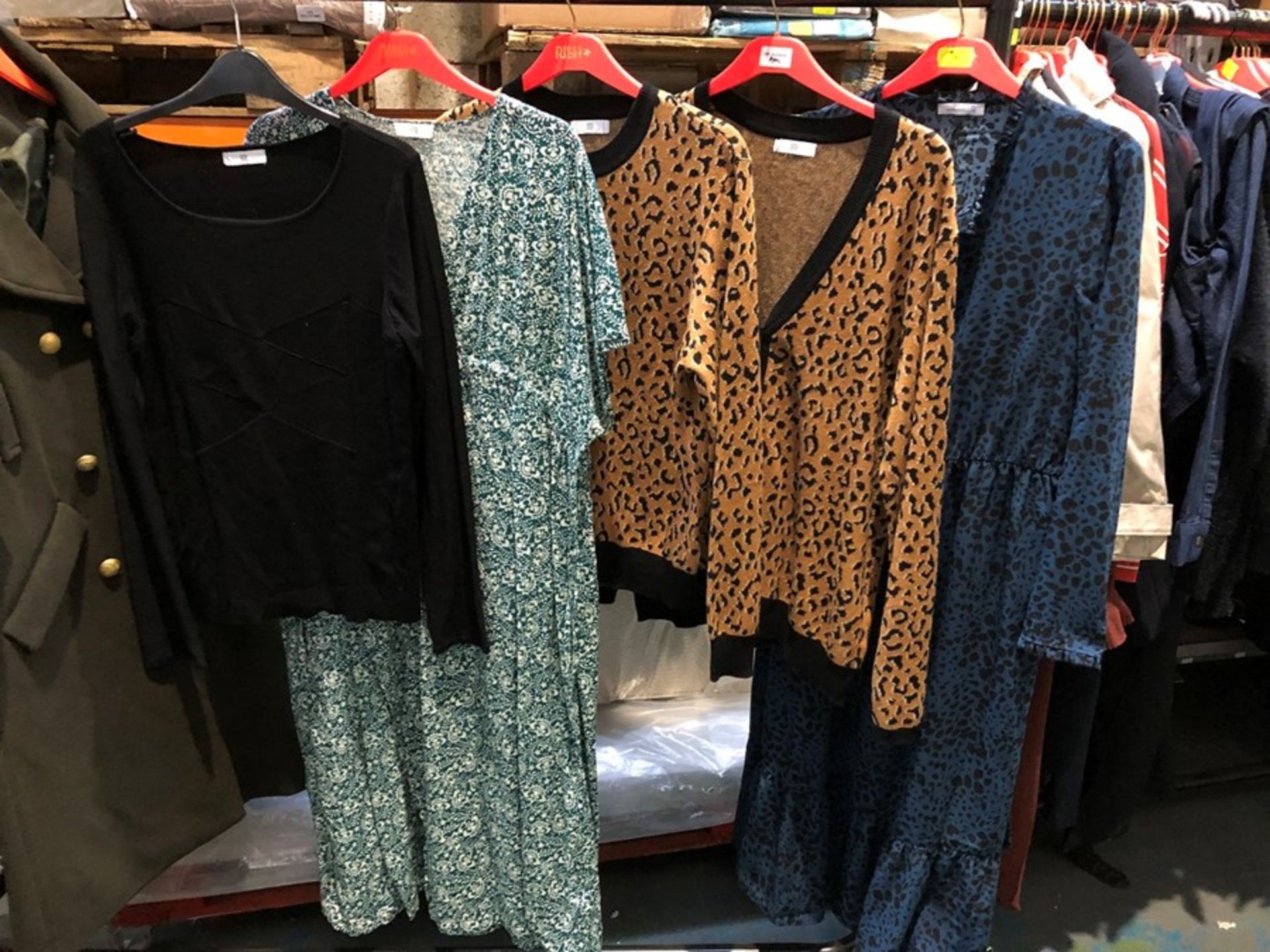 1 LOT TO CONTAIN 5 ITEMS OF LA REDOUTE DESIGNER CLOTHING / UK SIZES FORM LEFT TO RIGHT, L, 14, L,