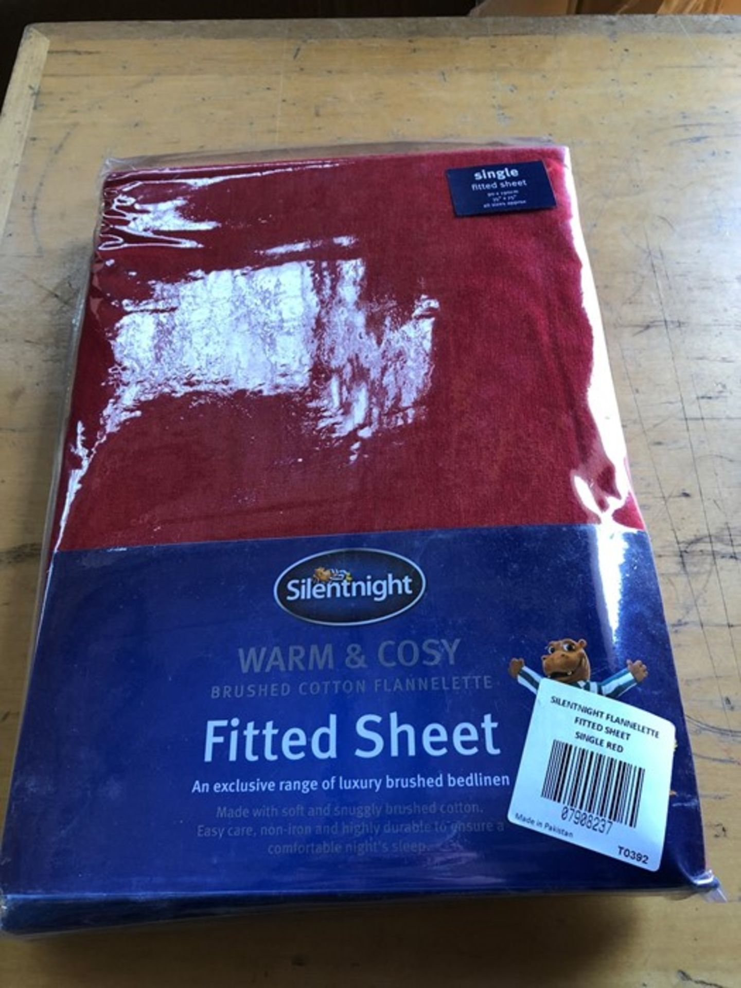 1 SILENT NIGHT FLANNELETTE FITTED SHEET - RED / SIZE: SINGLE