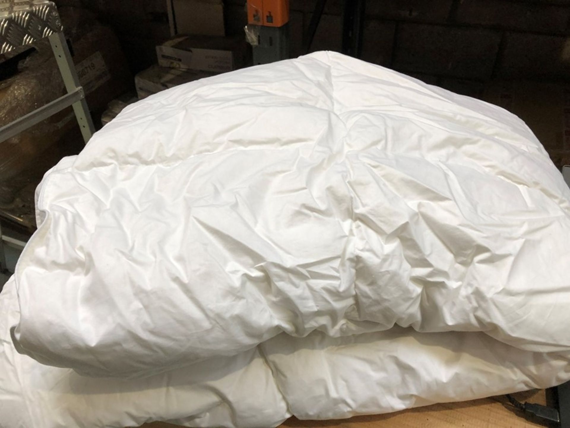 1 HIGH QUALITY SURPRELLE DUVET - WHITE (SOLD AS SEEN)