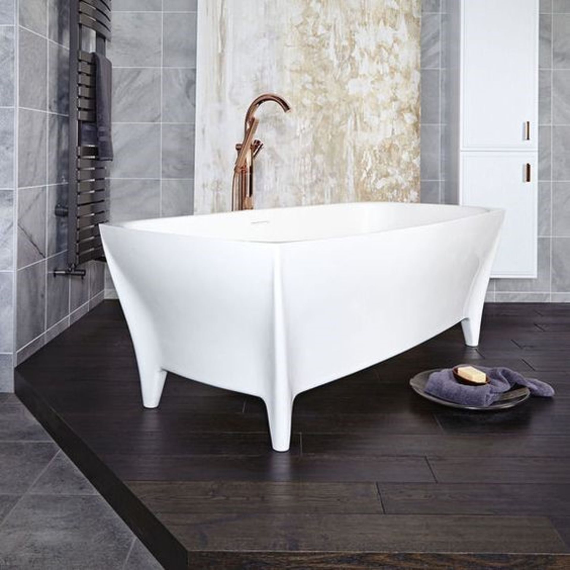 1700 X 800 SOLID TOUCHSTONE TRANSITION DOUBLE ENDED FREE STANDING BATH. NEW, PACKAGED & UNUSED