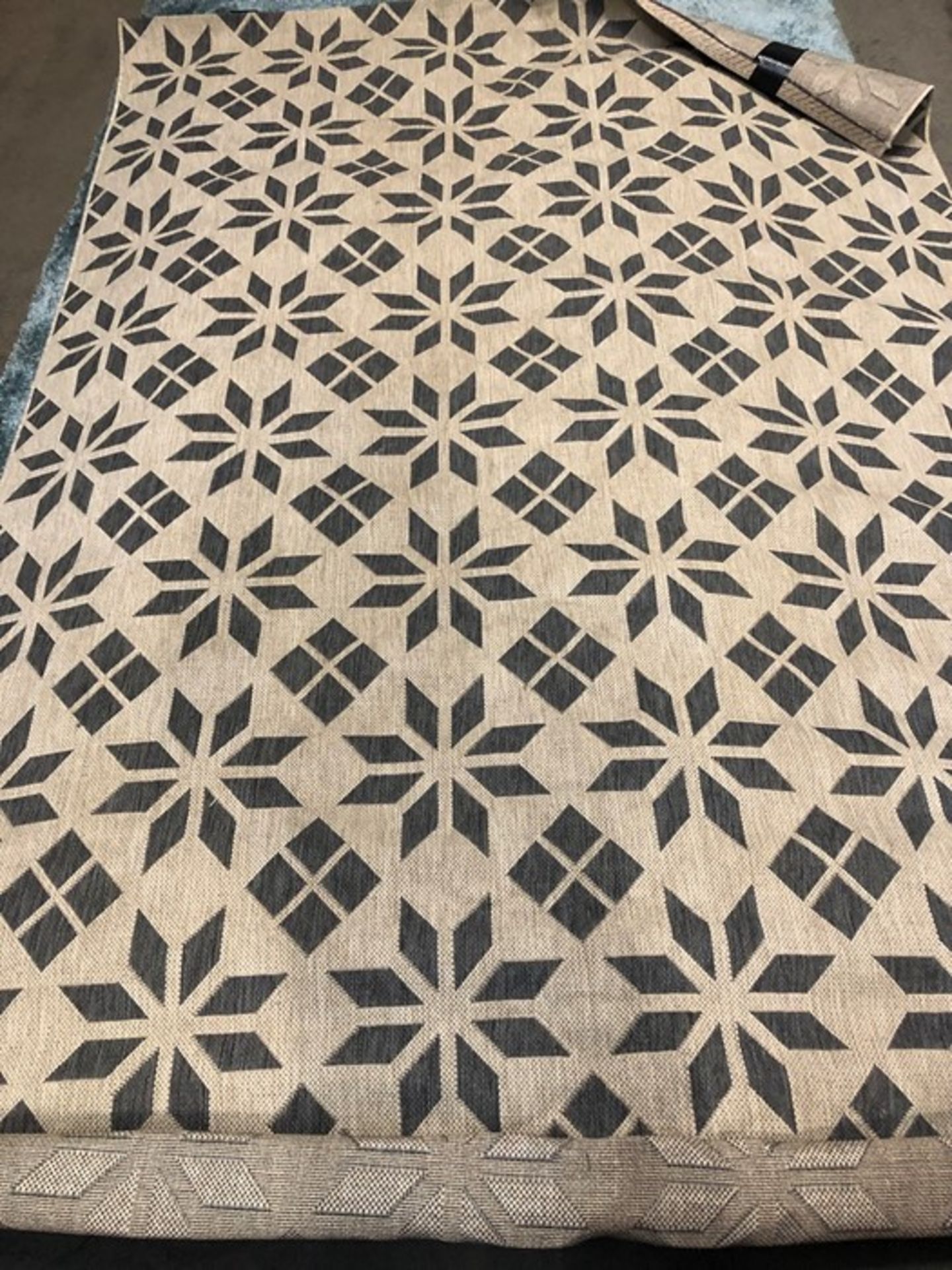 LA REDOUTE ISWIK FLAT-WEAVE RUG WITH CEMENT TILE MOTIF