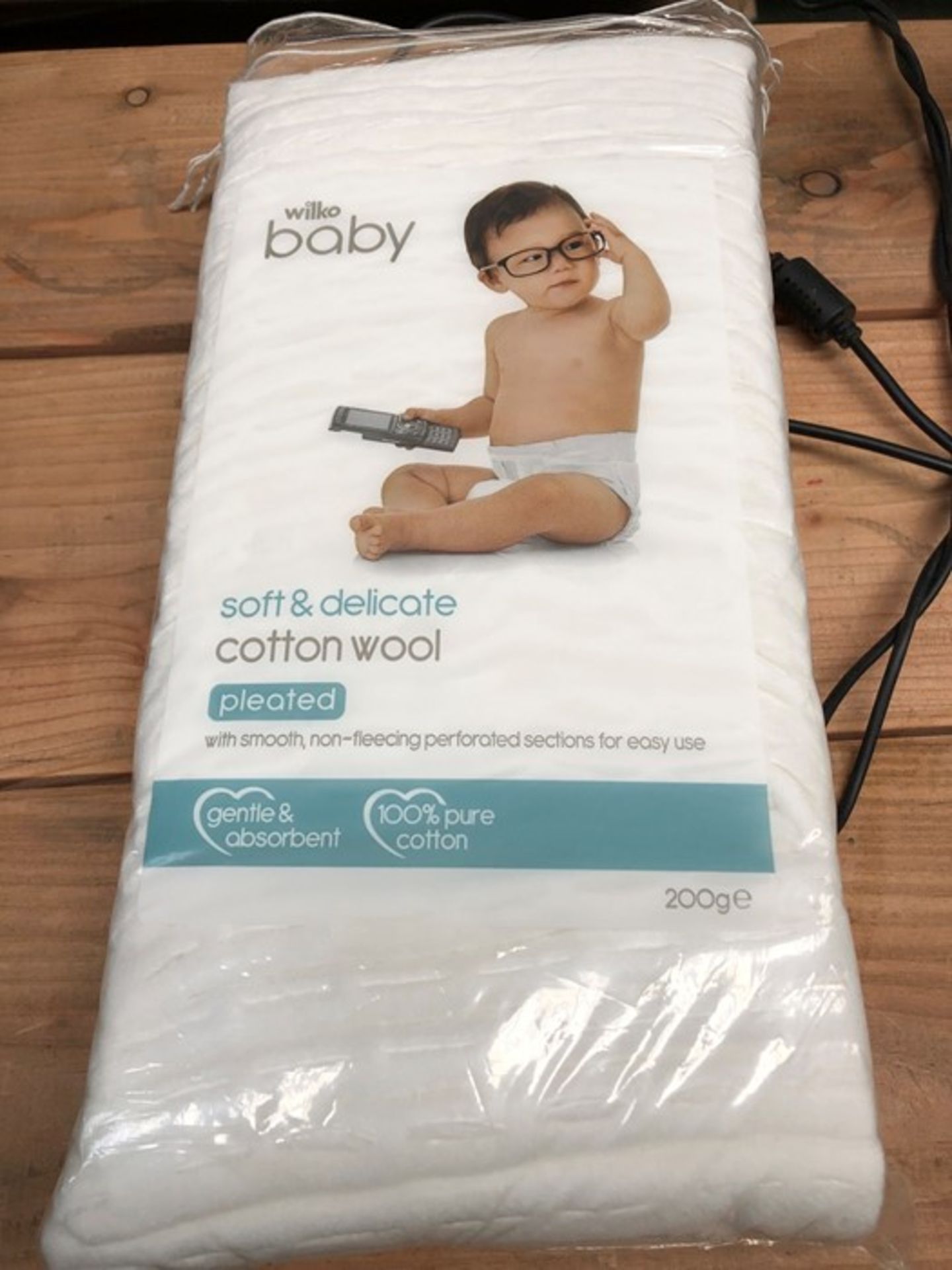 1 LOT TO CONTAIN APPROX 32 BOXES OF WILKO BABY COTTON WOOL PLEAT PACKS / 6 PACKS PER BOX (SOLD AS - Image 2 of 2