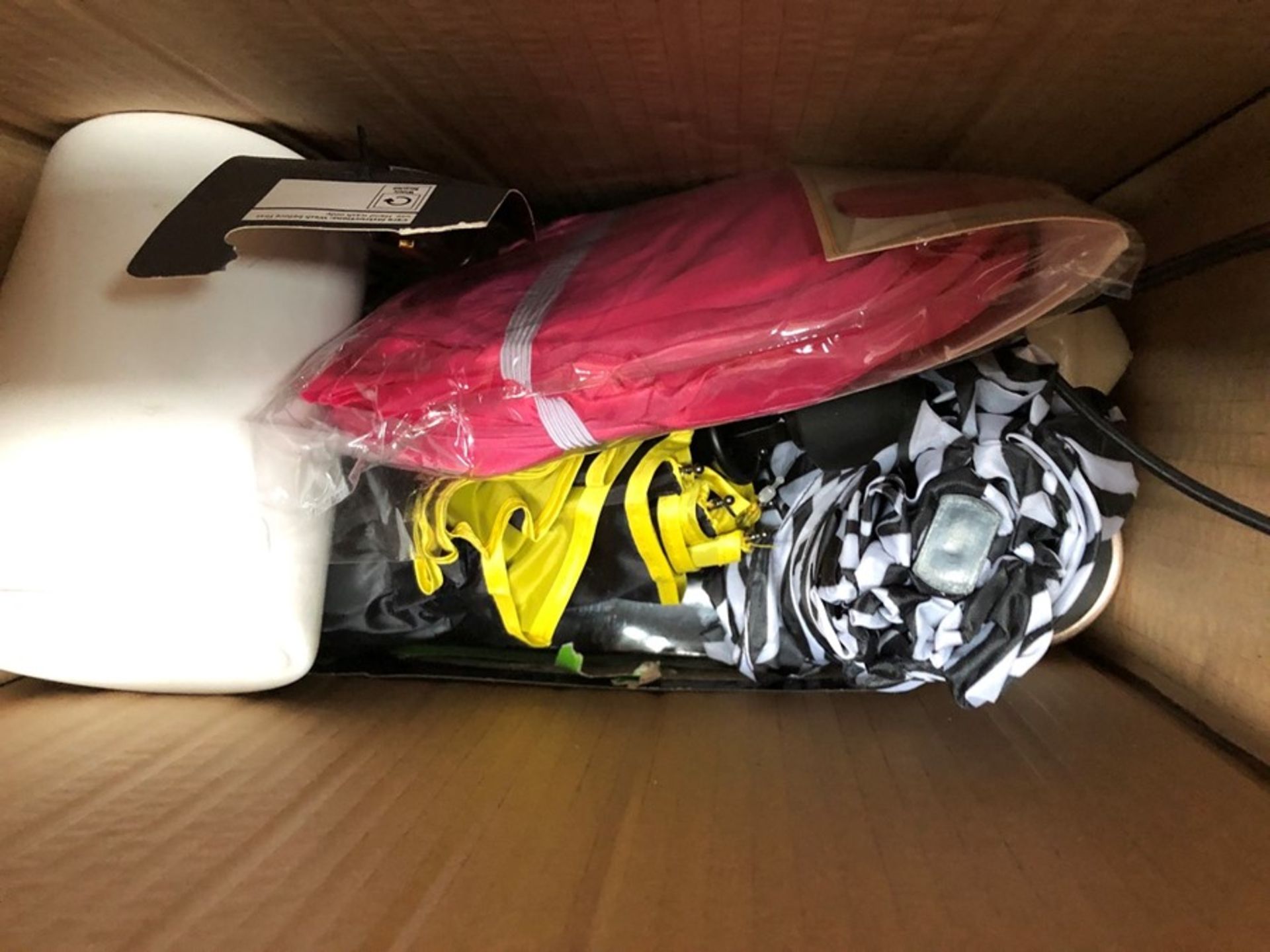 1 BOX CONTAINING AN ASSORTMENT OF HOMEWARE PRODUCTS (SOLD AS SEEN) - Image 2 of 2