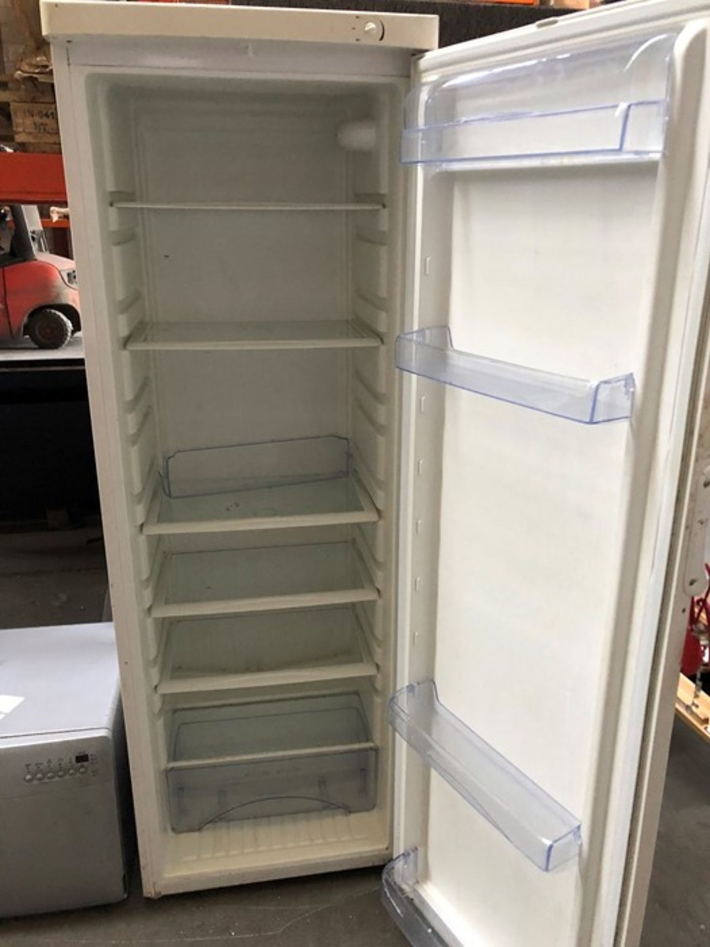 1 ZANUSSIA FREESTANDING FRIDGE / CONDITION REPORT: HEAVILY USED, HEAVILY SCUFFED AND UNTESTED ( - Image 2 of 2