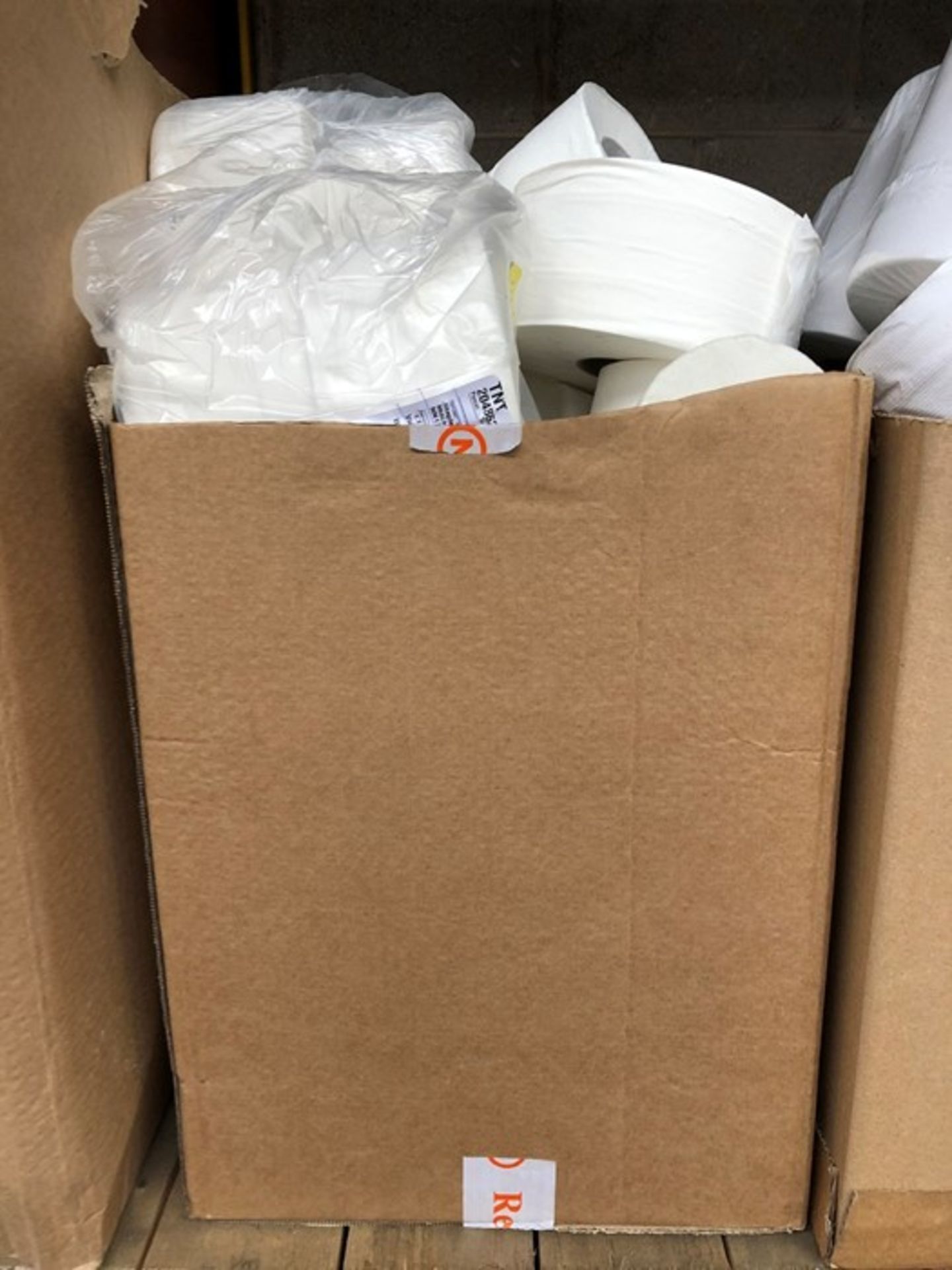 1 LOT TO CONTAIN AN ASSORTMENT OF PAPER TOWELS AND TOILET PAPER