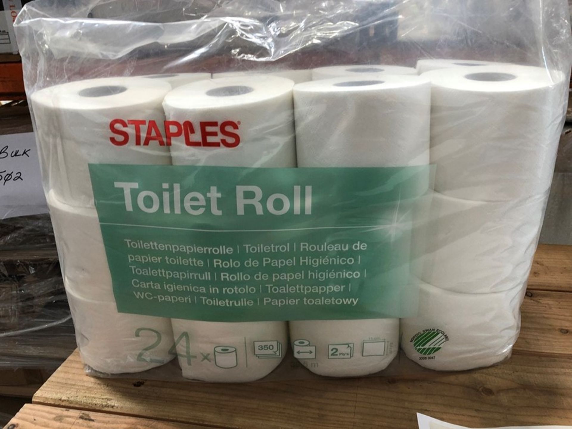 1 BAGGED SET CONTAINING APPROX 24 STAPLES TOILET ROLLS