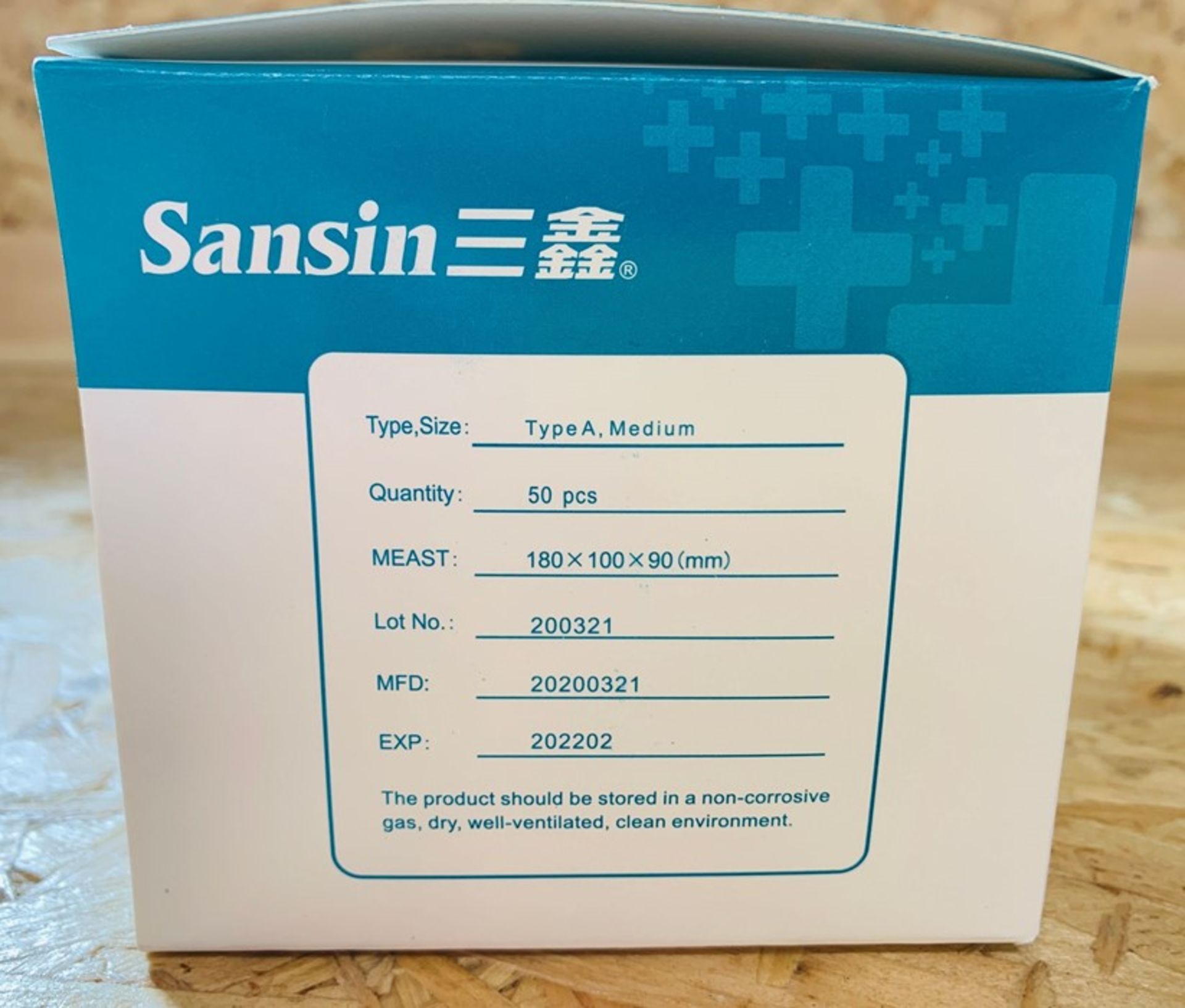1 BOX OF SANSIN DISPOSABLE MEDICAL FACE MASKS - AS NEW - TYPE A, MEDIUM - 50 PIECES - 180 x 100 x - Image 3 of 4