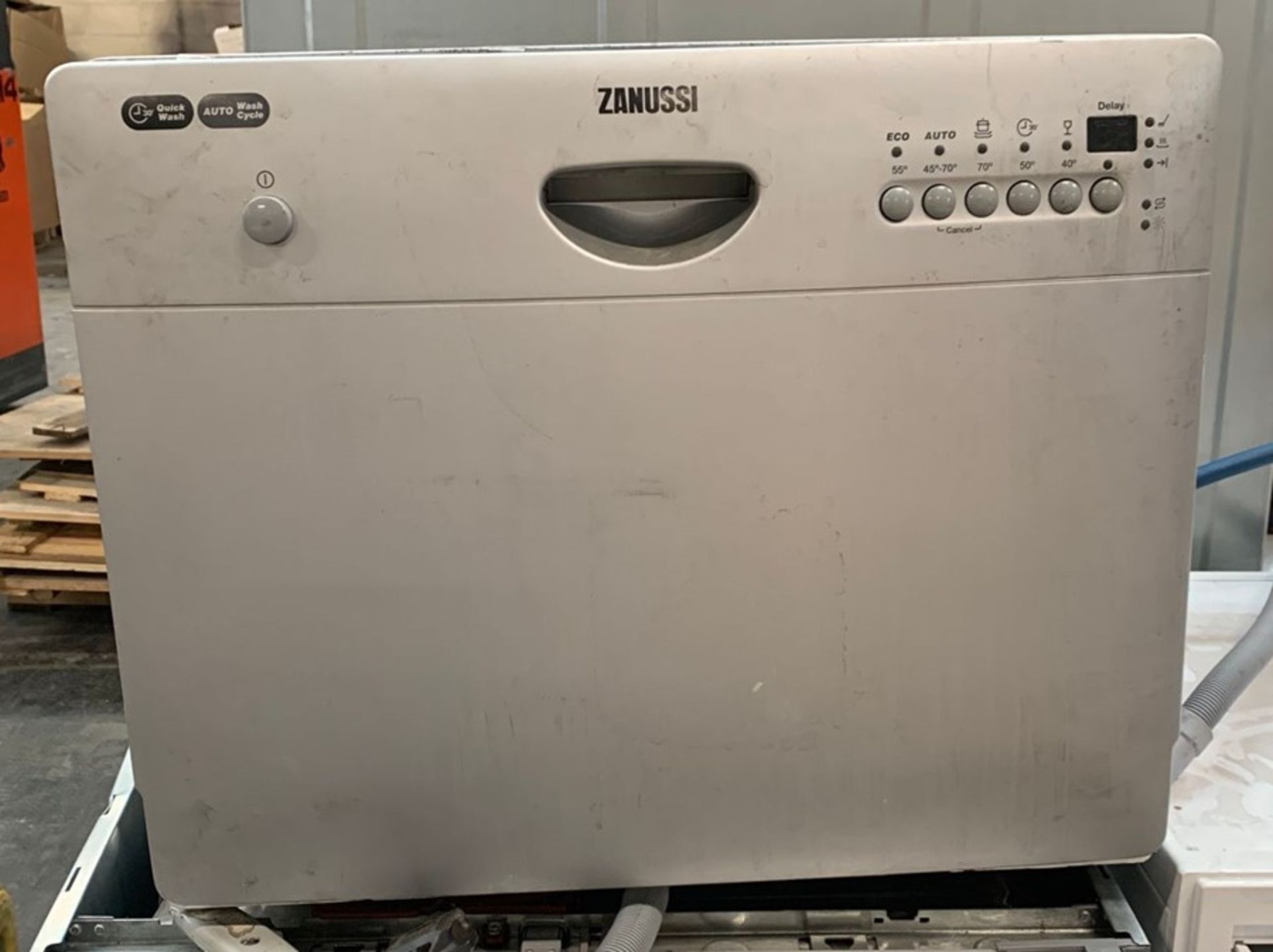 ZANUSSI ZDM16301SA 6 PLACE COMPACT DISHWASHER RRP £179