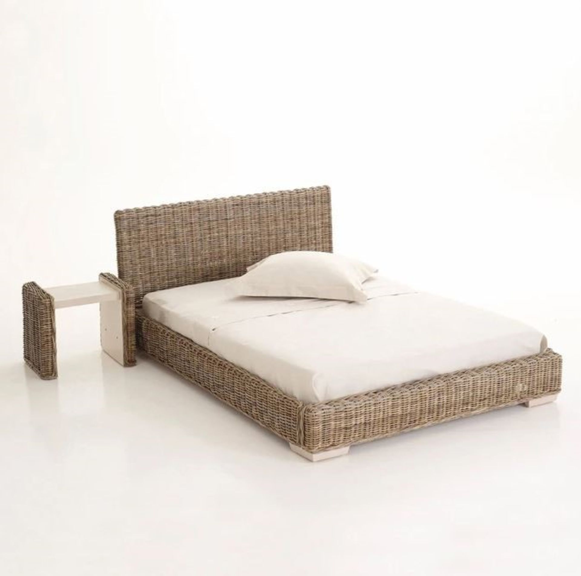 LA REDOUTE DERRY KUBU RATTAN BED, WITHOUT BASE / SIZE: KING 160 X 200CM