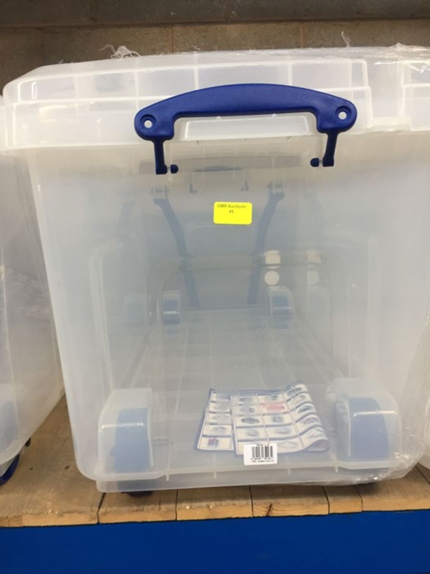 1 LOT TO CONTAIN CLEAR PLASTIC 160 L STORAGE CONTAINER WITH LID HANDLE AND WHEELS