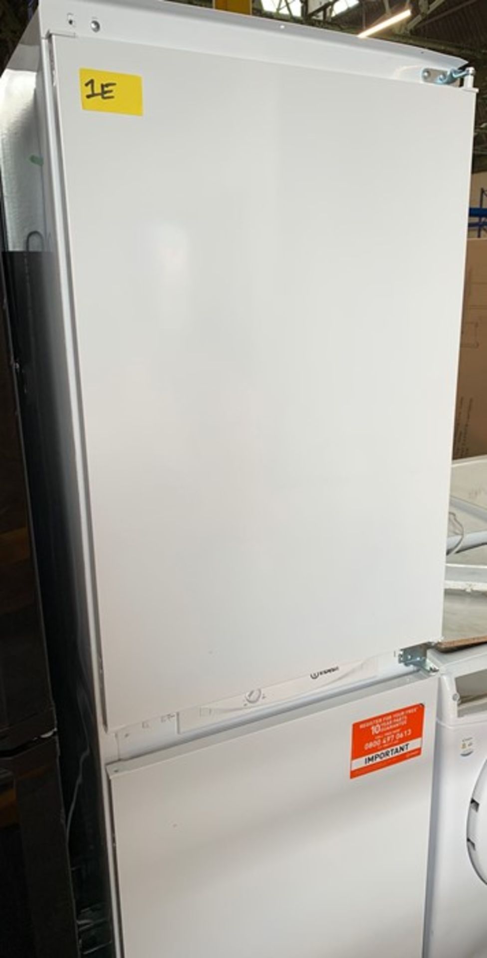 INDESIT INC325FF.1 INTEGRATED 50/50 FRIDGE FREEZER