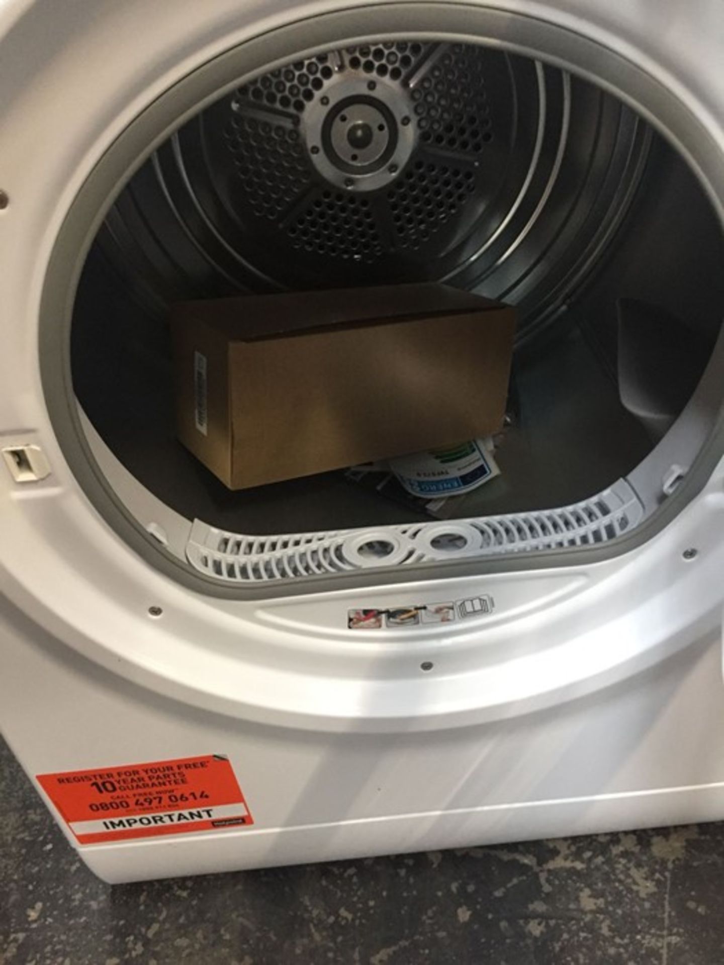 1 HOTPOINT TVF573BGP9 VENTED DRYER RRP £289.00 CONDITION REPORT FOLLOWS : CUSTOMER RETURN, NOT USED, - Image 3 of 4