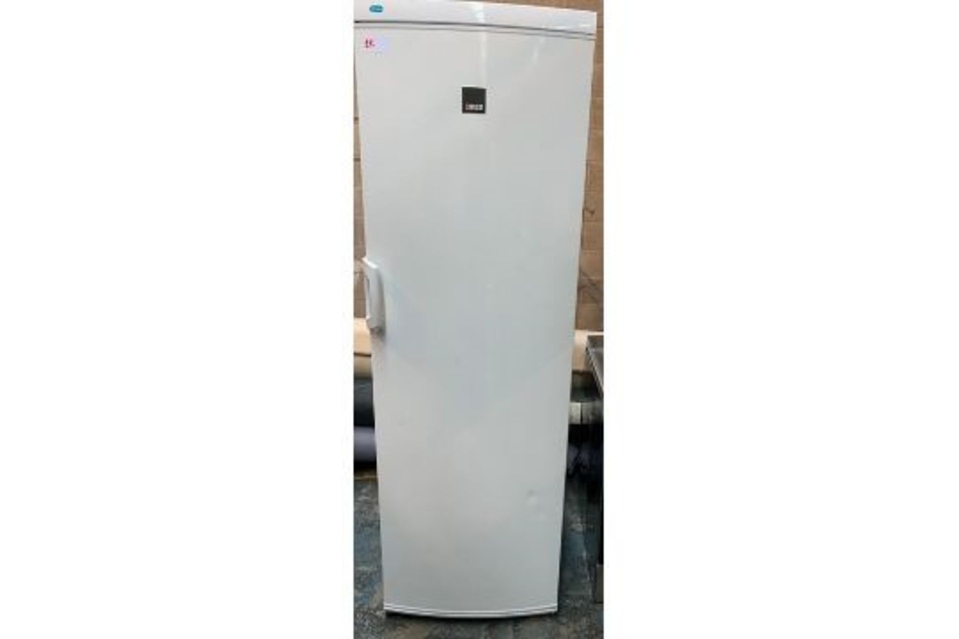 1 ZANUSSI RF400 LARDER FRIDGE RRP £499 CONDITION REPORT FOLLOWS; CUSTOMER RETURN. LIGHTLY USED.