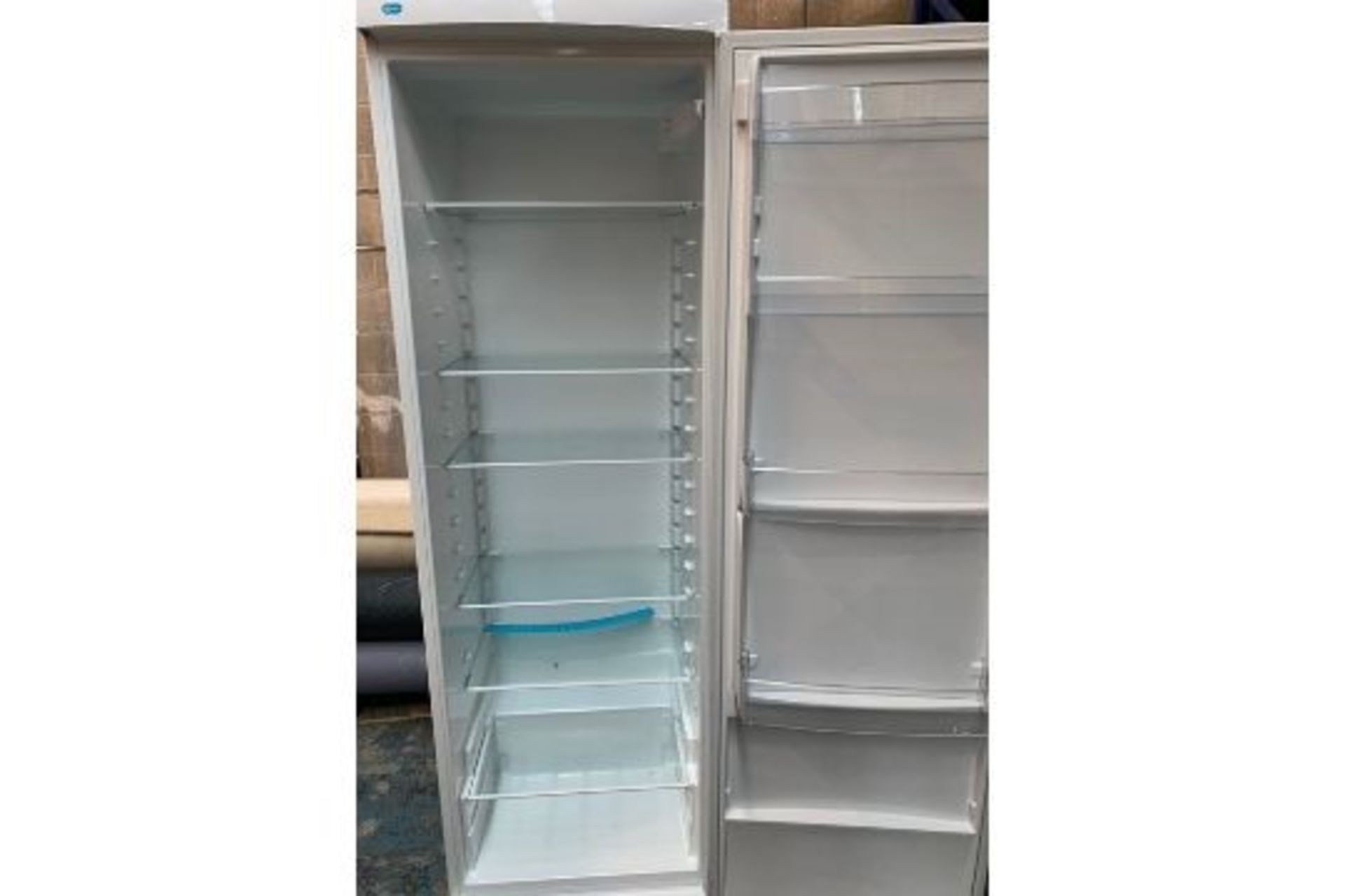 1 ZANUSSI RF400 LARDER FRIDGE RRP £499 CONDITION REPORT FOLLOWS; CUSTOMER RETURN. LIGHTLY USED. - Image 3 of 3