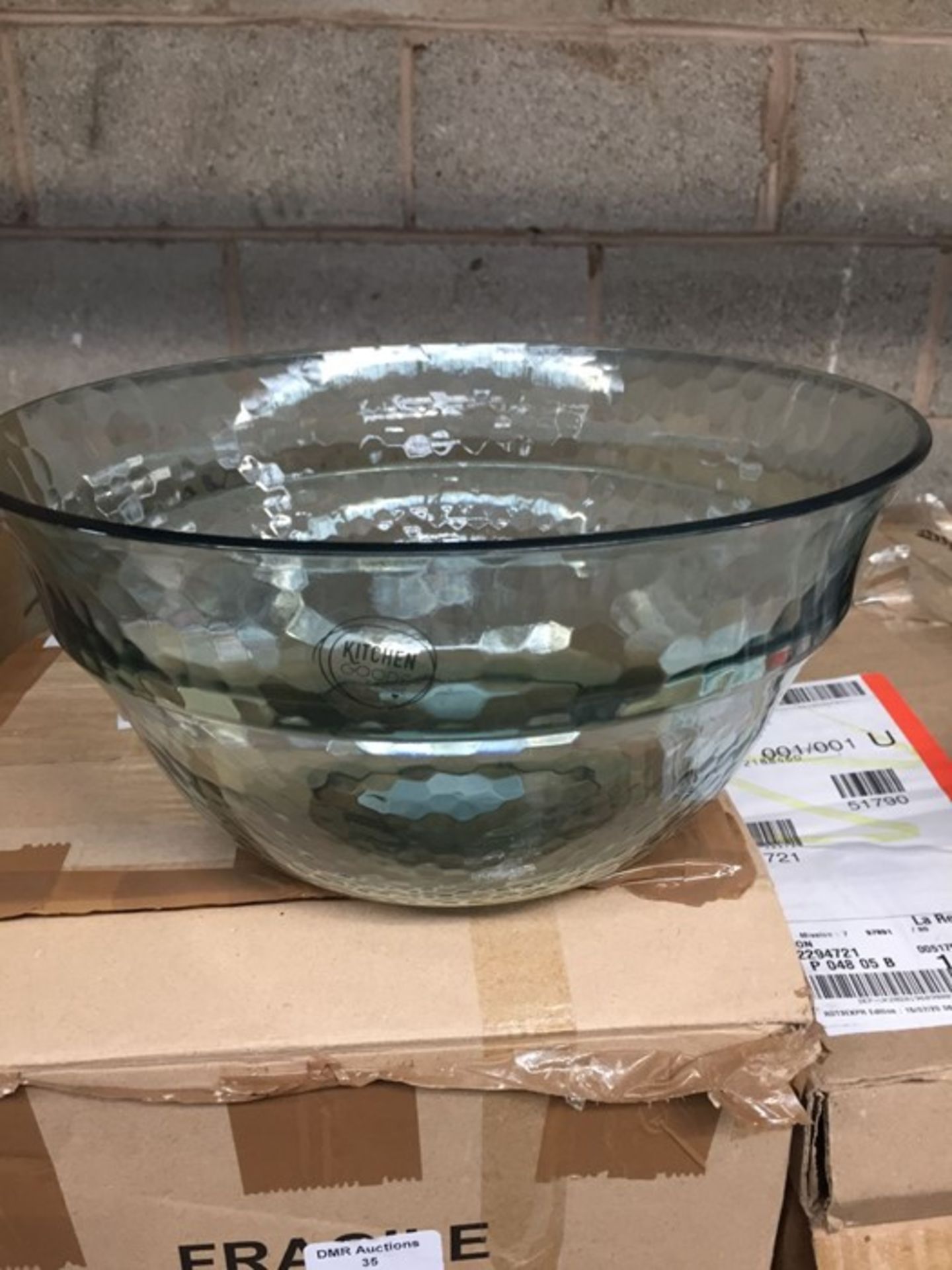 1 LOT TO CONTAIN 1 LA REDOUTE FLINT SALAD BOWL