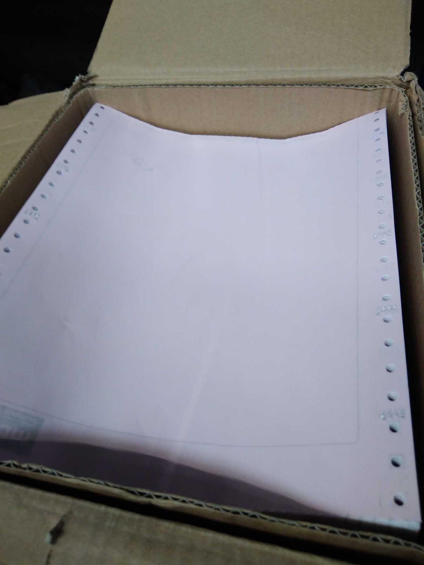 1 LOT TO CONTAIN 1000 ADVICE NOTES ON CARBON PAPER SO CAN BE USED AS RECEIPTS OR SCRIBBLE SHEETS.