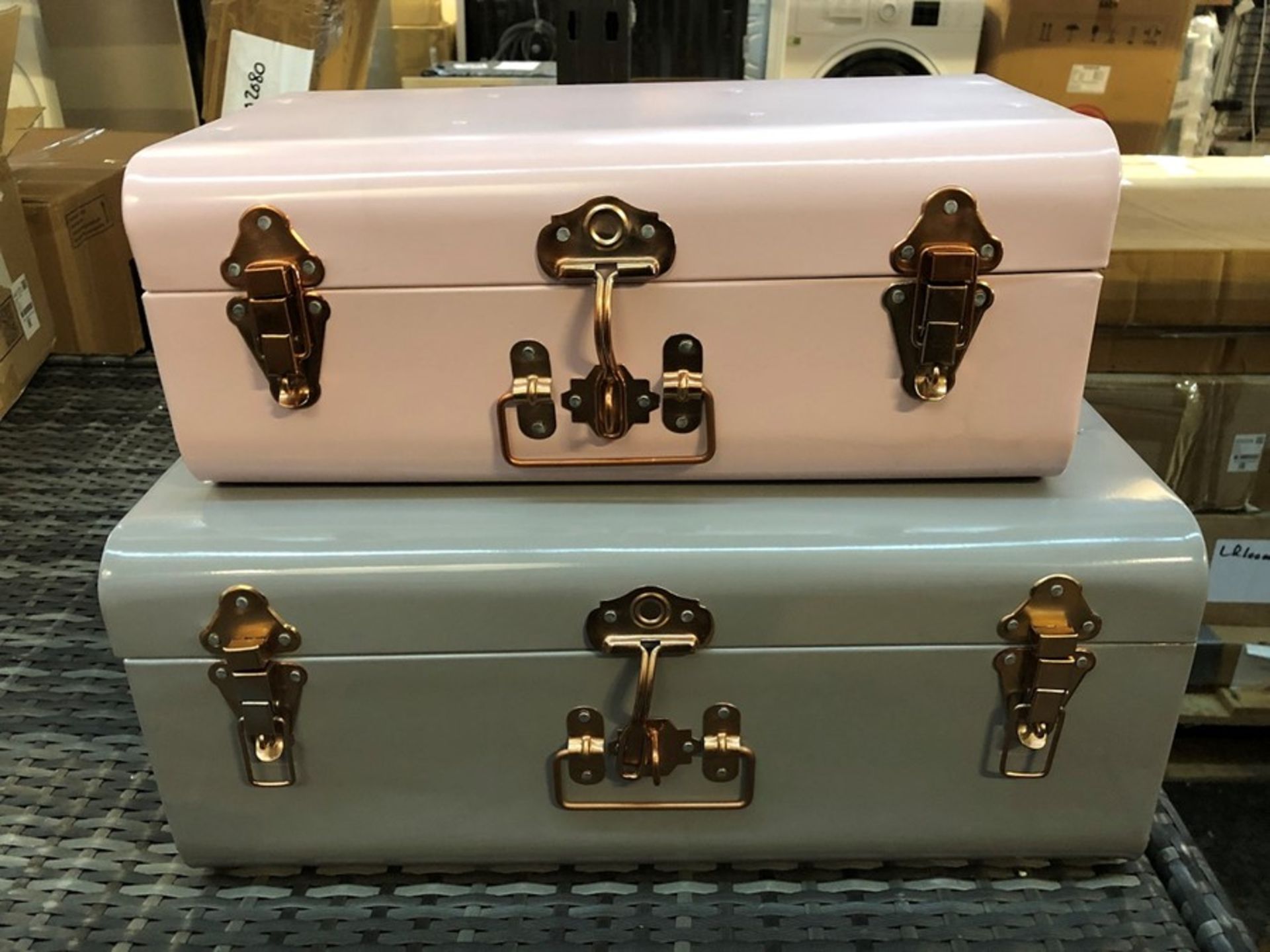 LA REDOUTE SET OF 2 ELORI METAL TRUNKS - GREY/PINK