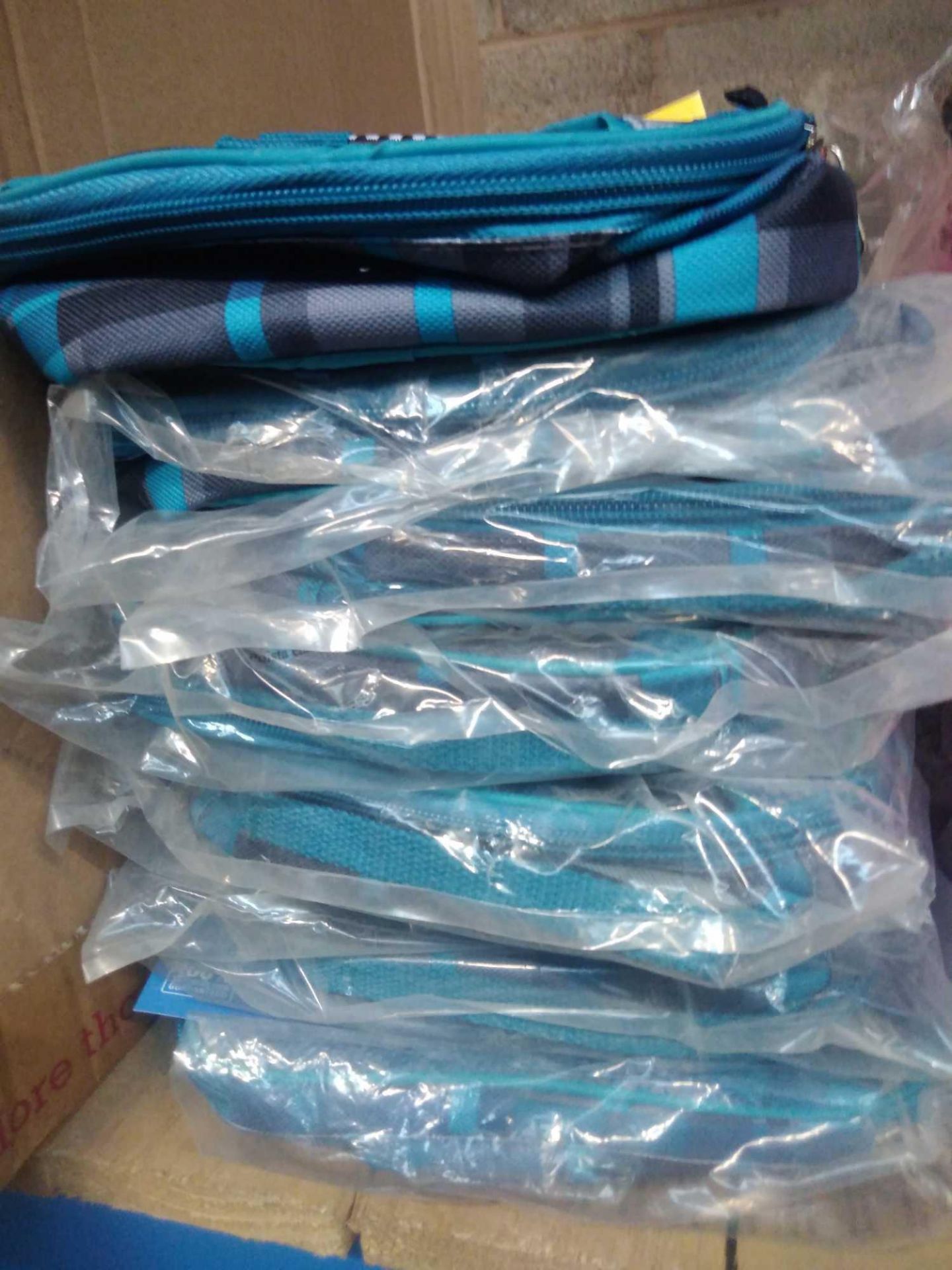 1 LOT TO CONTAIN 8 X STAPLES BLUE LUNCHBAGS. BAGGED - Image 2 of 2