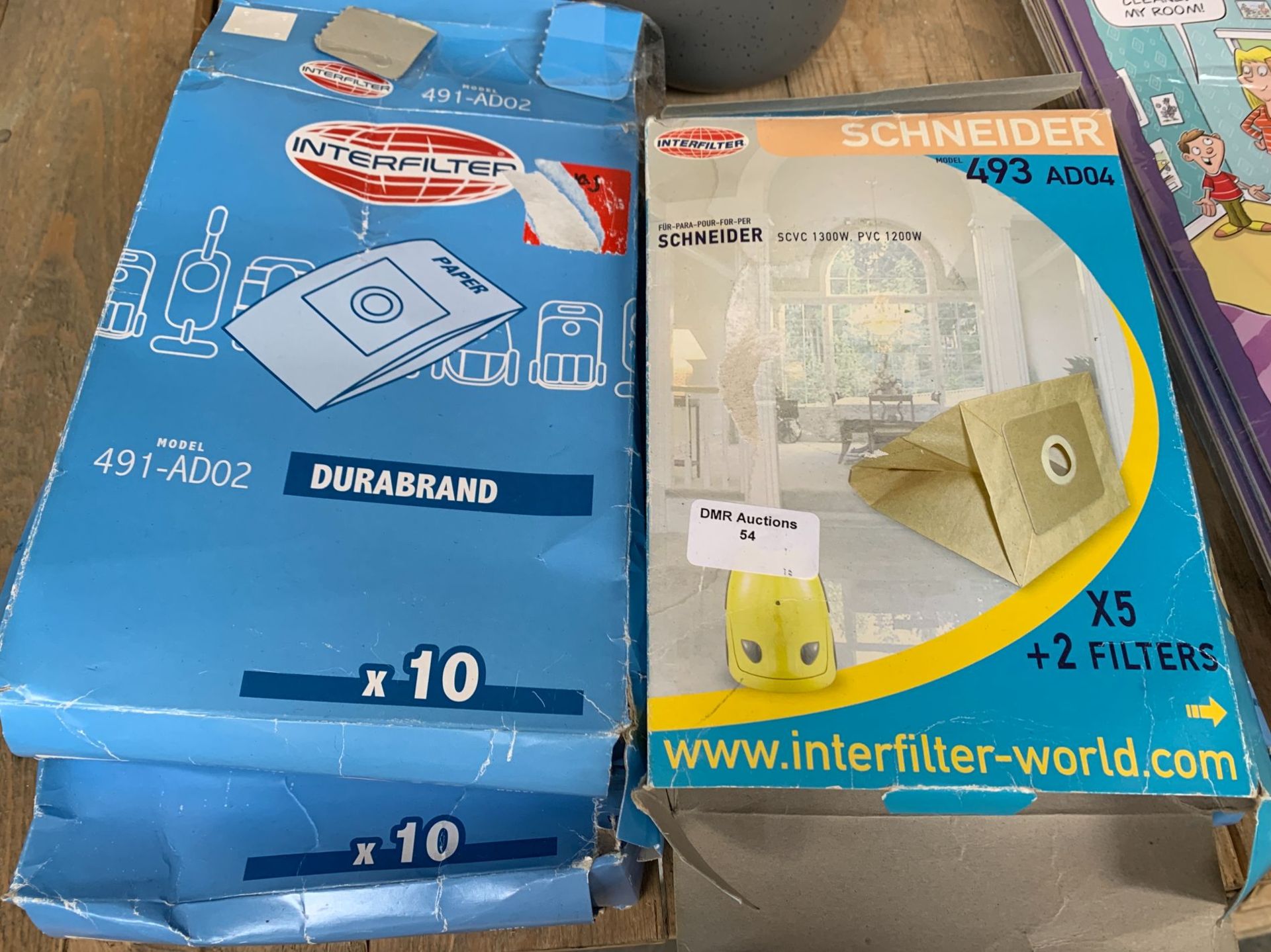 1 LOT TO CONTAIN 4 BOXES OF INTER FILTER & SCHNEIDER HOOVER PAPER WASTE BAGS