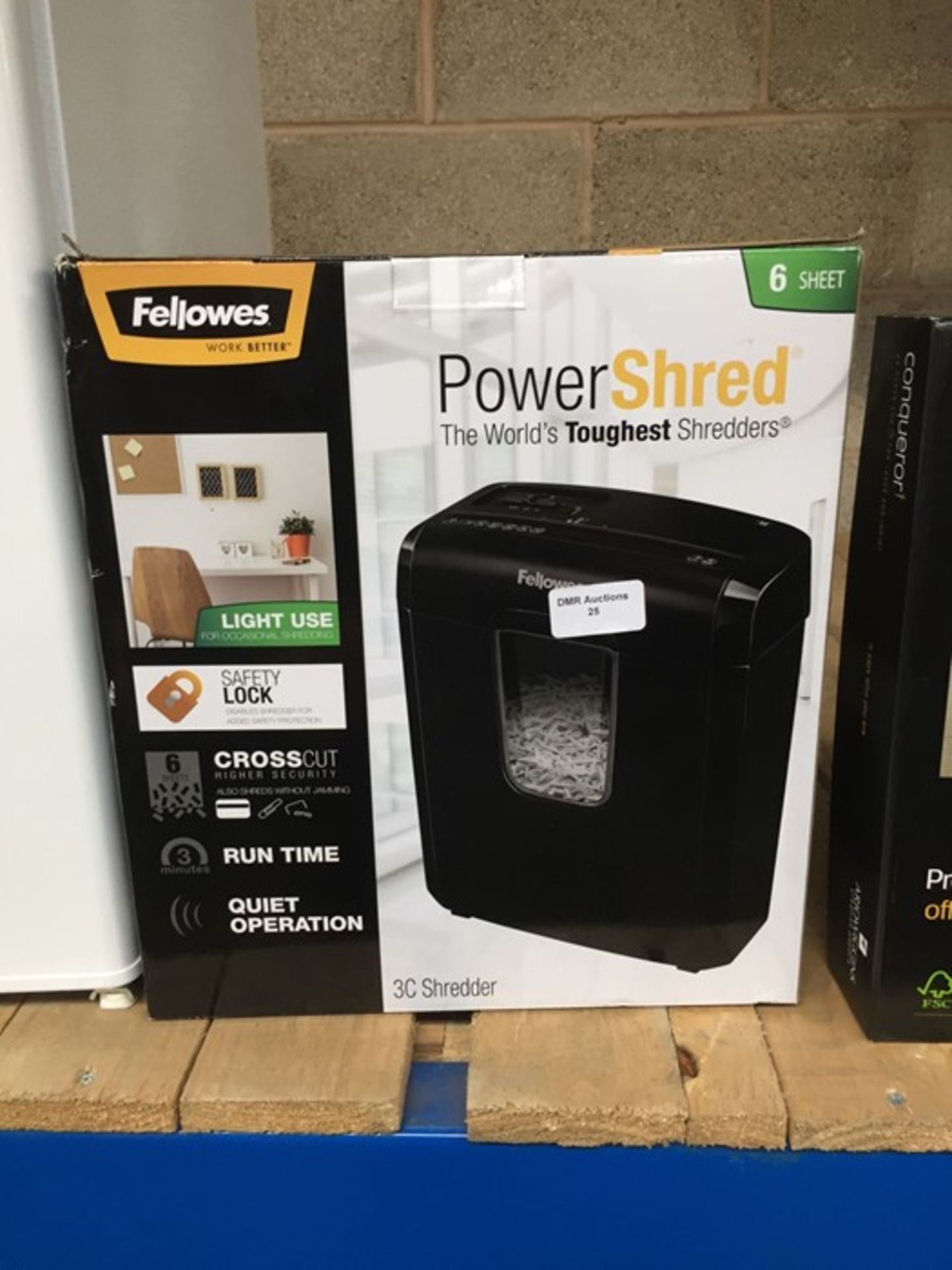 1 LOT TO CONTAIN 1 X FELLOWES 6 SHEET A4 POWERSHRED PAPER SHREDDER - BOXED