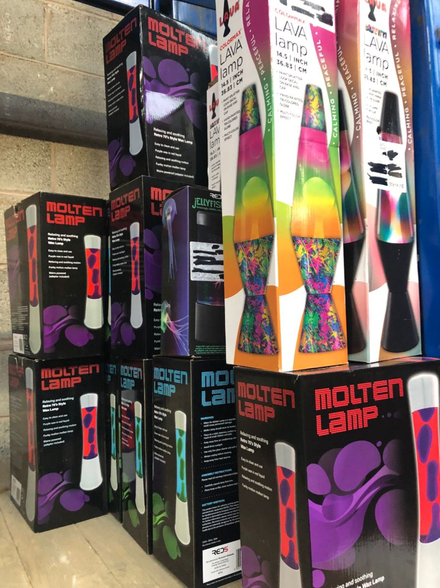 14 X ASSORTED LAVA LAMPS / 9 X MOLTEN LAVA LAMPS, 5 X LAVA LAMPS / COMBINED RRP £252.00 / UNTESTED