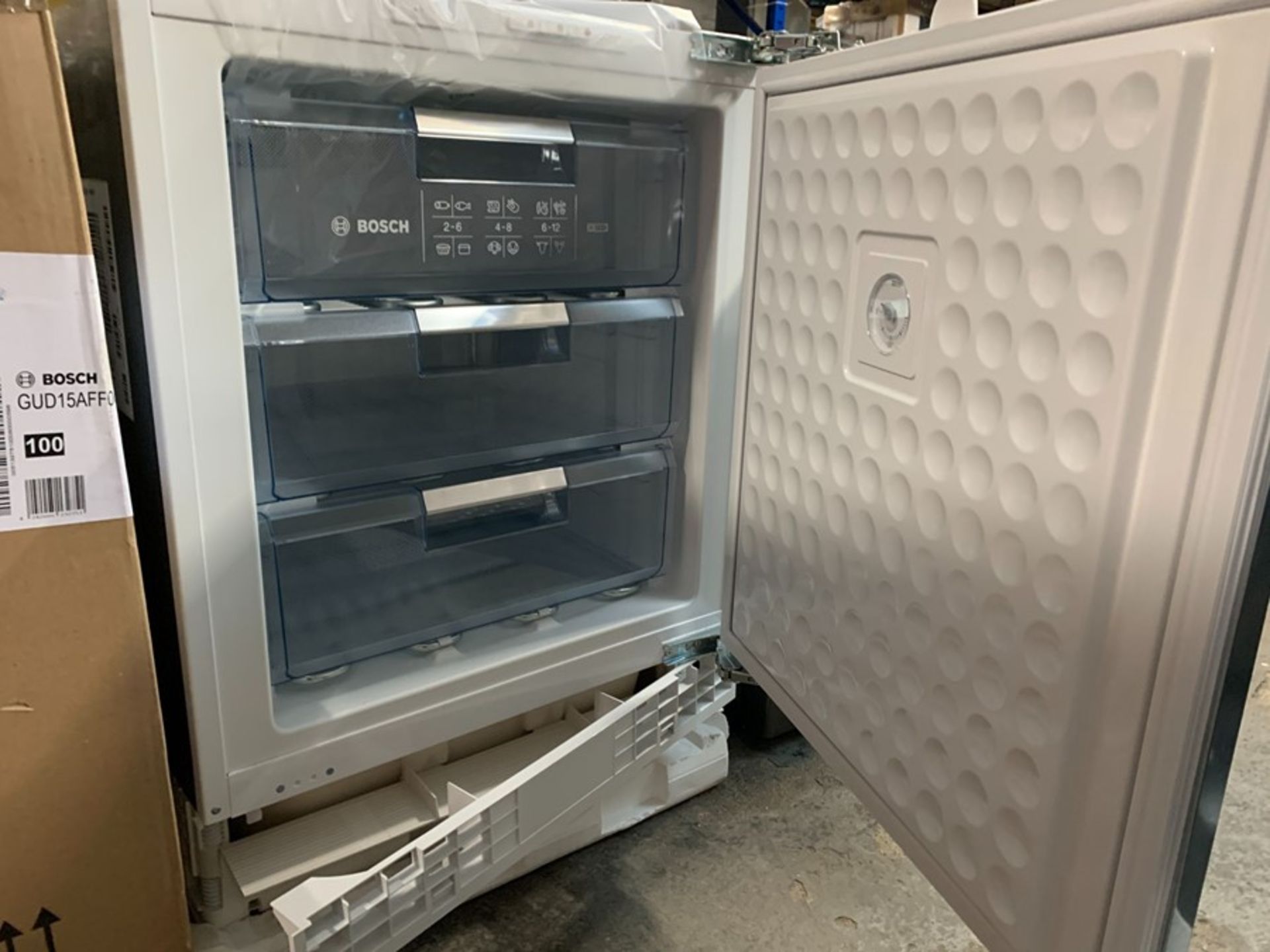 BOSCH GUD15AFF0G INTEGRATED UNDERCOUNTER FREEZER - Image 2 of 2