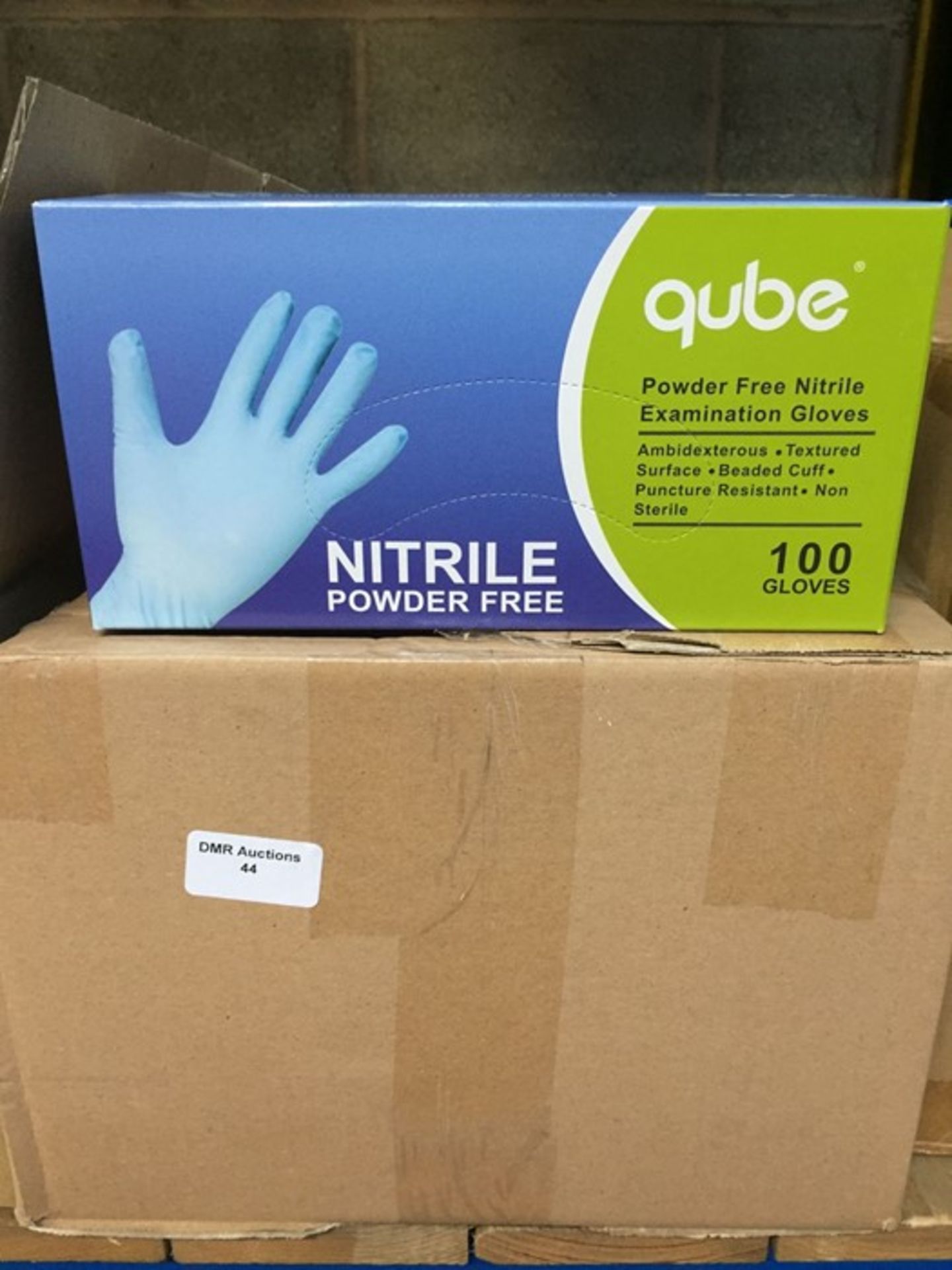 1 LOT TO CONTAIN 10 BOXES OF QUBE POWDER FREE NITRILE EXAMINATION GLOVES IN BLUE, 100 GLOVES PER